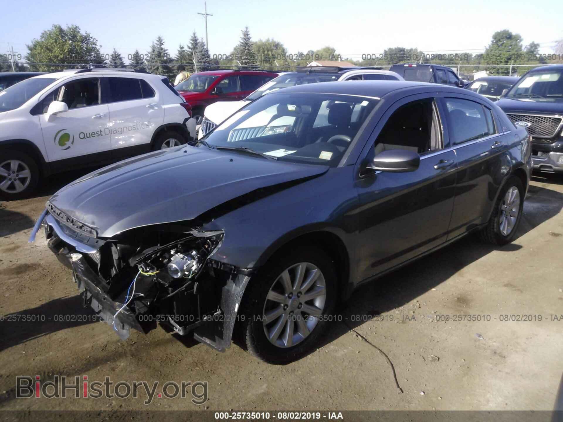 2012 CHRYSLER 200 - VIN: 1C3CCBBB8CN230010 - Фото 2