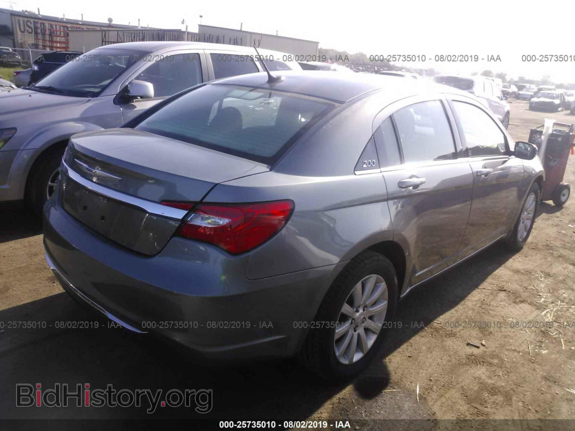2012 CHRYSLER 200 - VIN: 1C3CCBBB8CN230010 - Фото 4