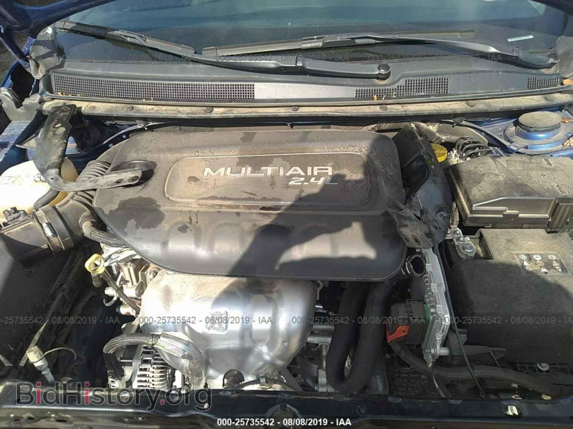 2016 CHRYSLER 200 - VIN: 1C3CCCAB3GN157870 - Фото 10