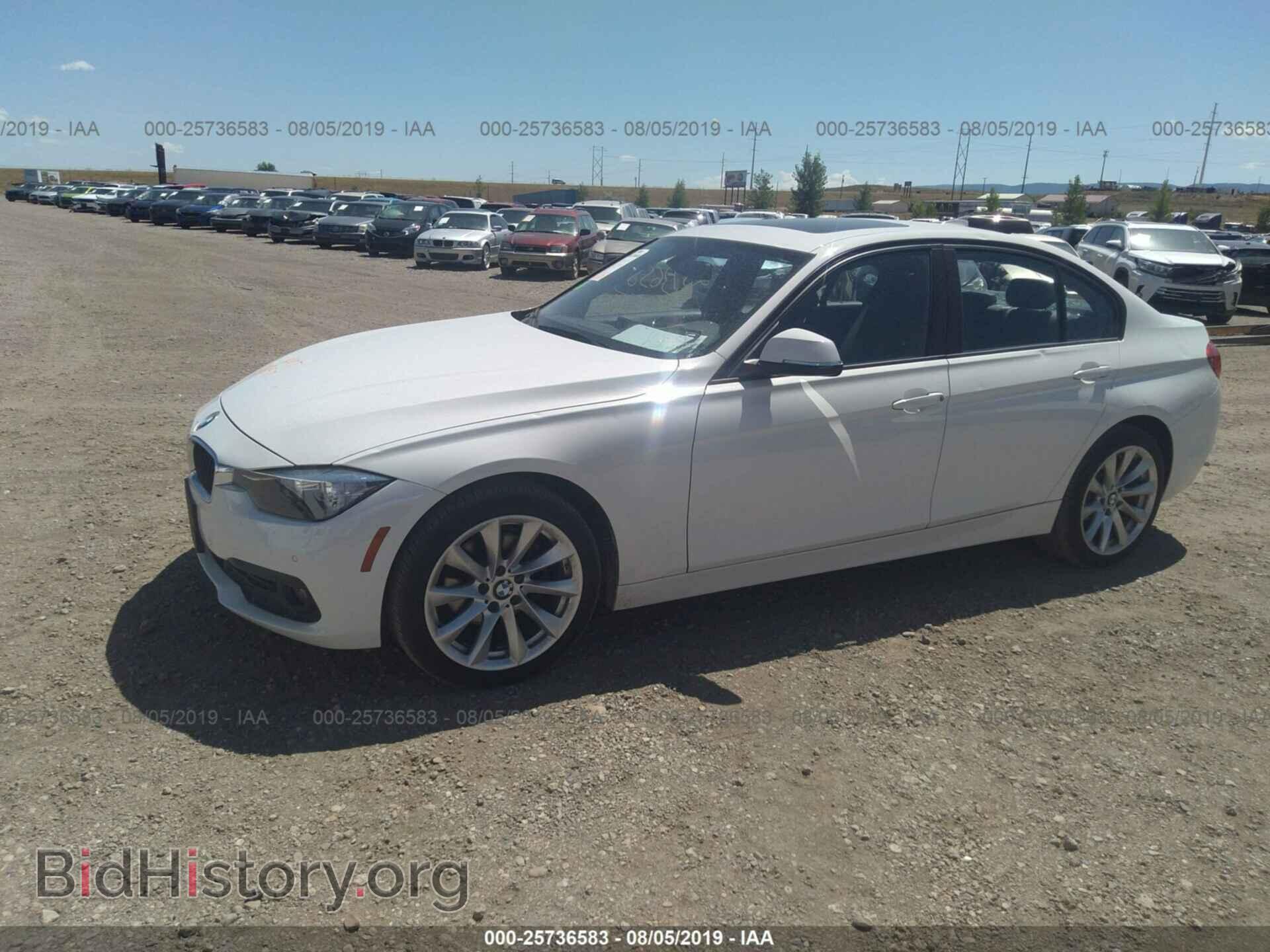 2016 BMW 320 - VIN: WBA8E5G51GNU20587 - Photo 2