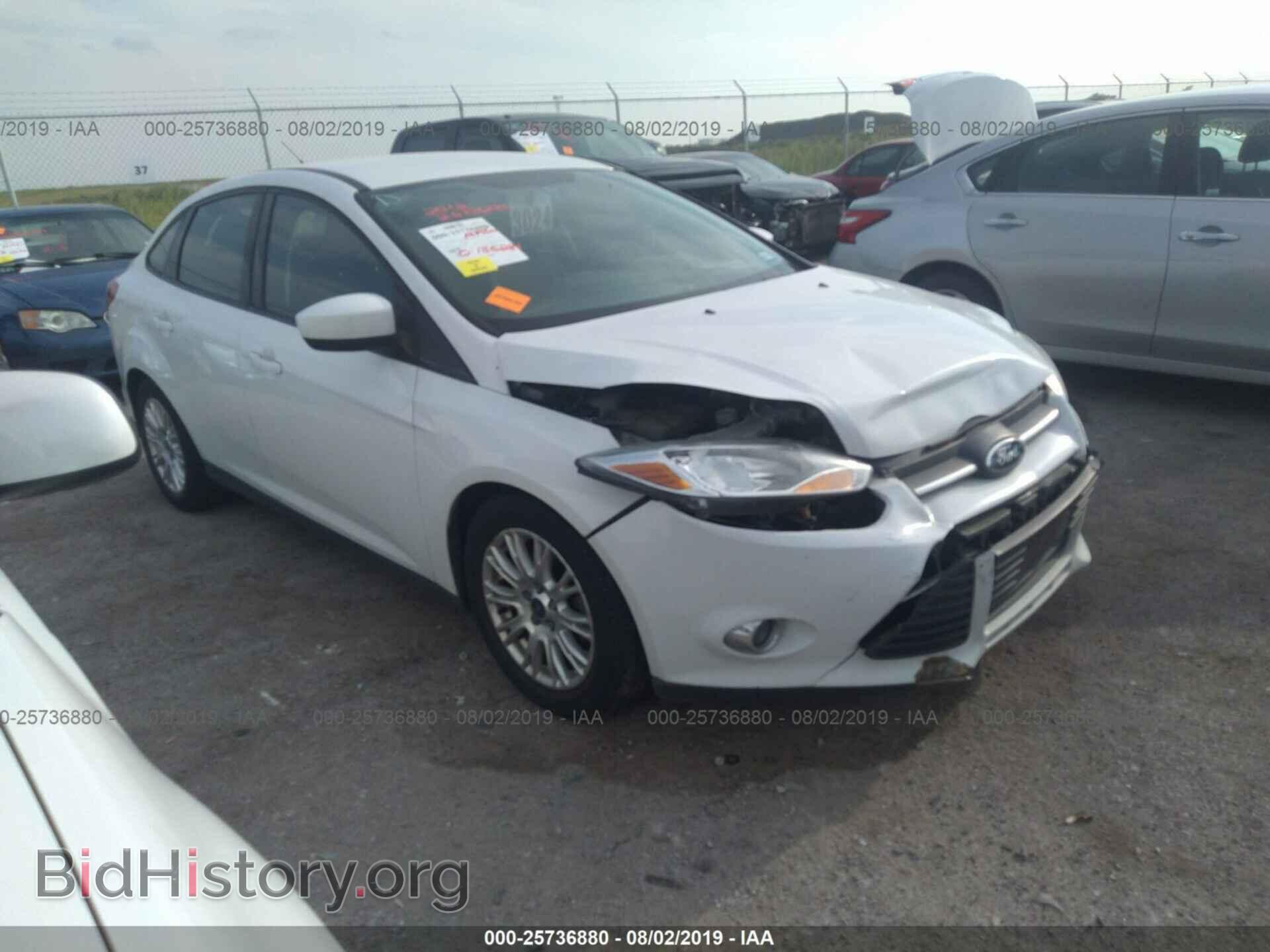 Photo 1FAHP3F22CL453327 - FORD FOCUS 2012