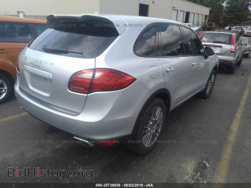 2012 Porsche CAYENNE (VIN WP1AA2A27CLA08210) — photo 4 of 10