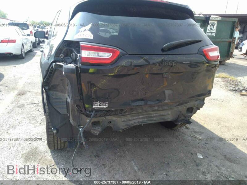 2016 Jeep CHEROKEE (VIN 1C4PJMCS2GW226080) — фото 6 из 10