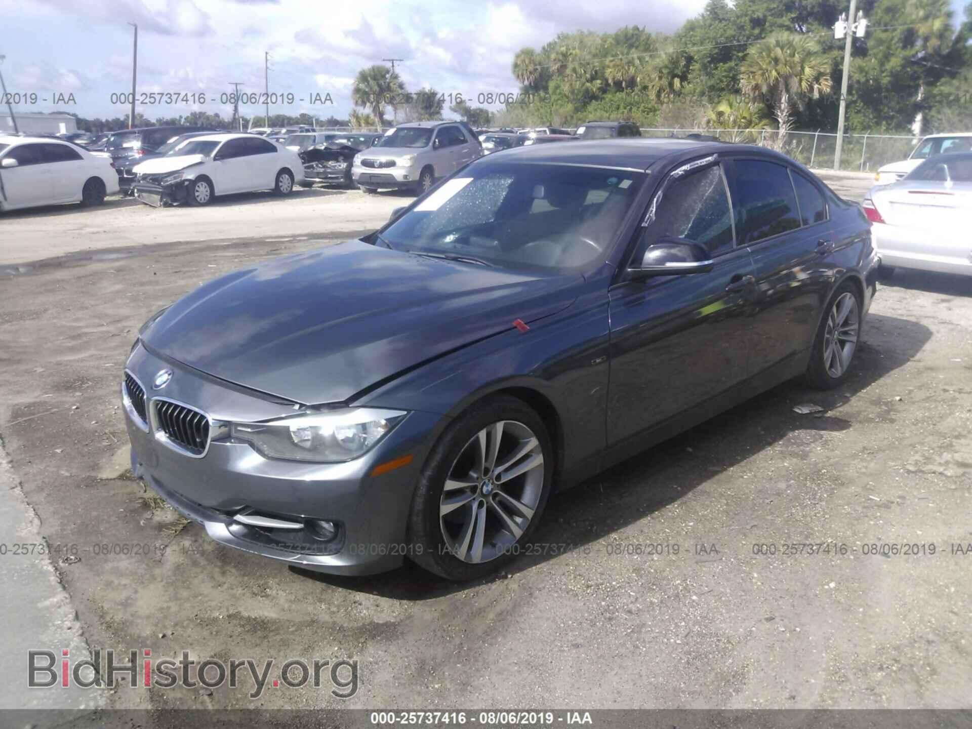 2012 BMW 328 - VIN: WBA3A5C57CF349802 - Фото 2