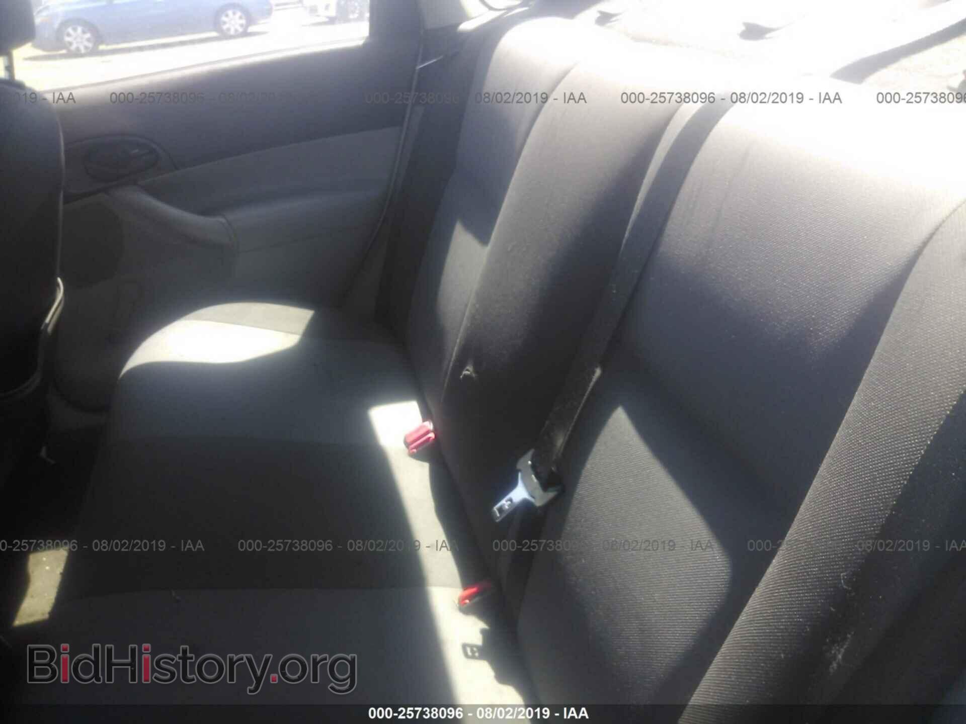 2006 FORD FOCUS - VIN: 1FAFP34N16W166276 - Фото 8