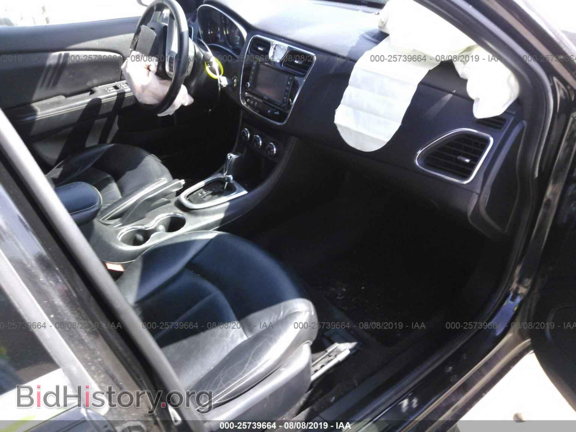2012 CHRYSLER 200 - VIN: 1C3CCBCB0CN235099 - Photo 5