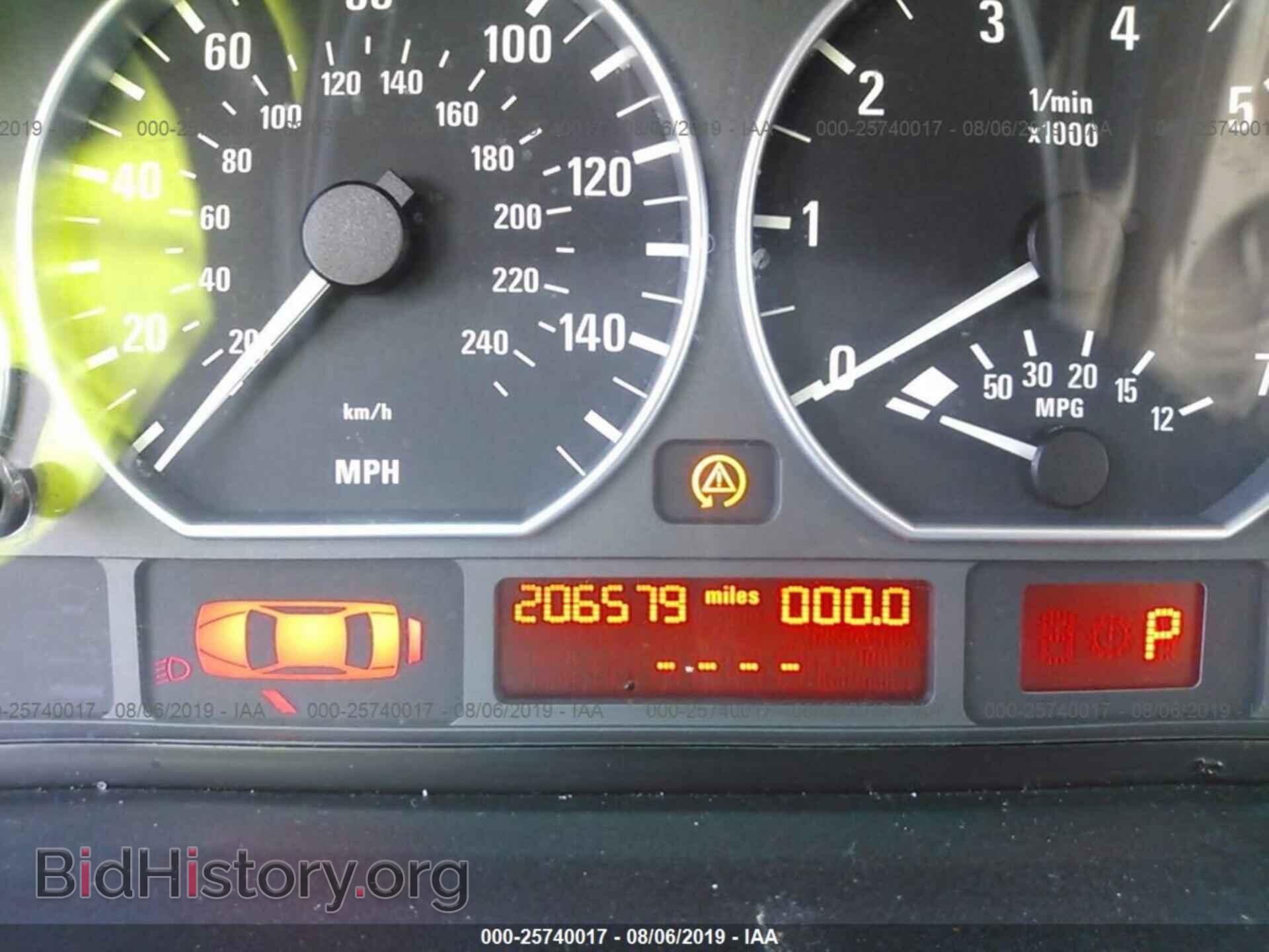 2003 BMW 330 - VIN: WBAEW53473PG23370 - Photo 7