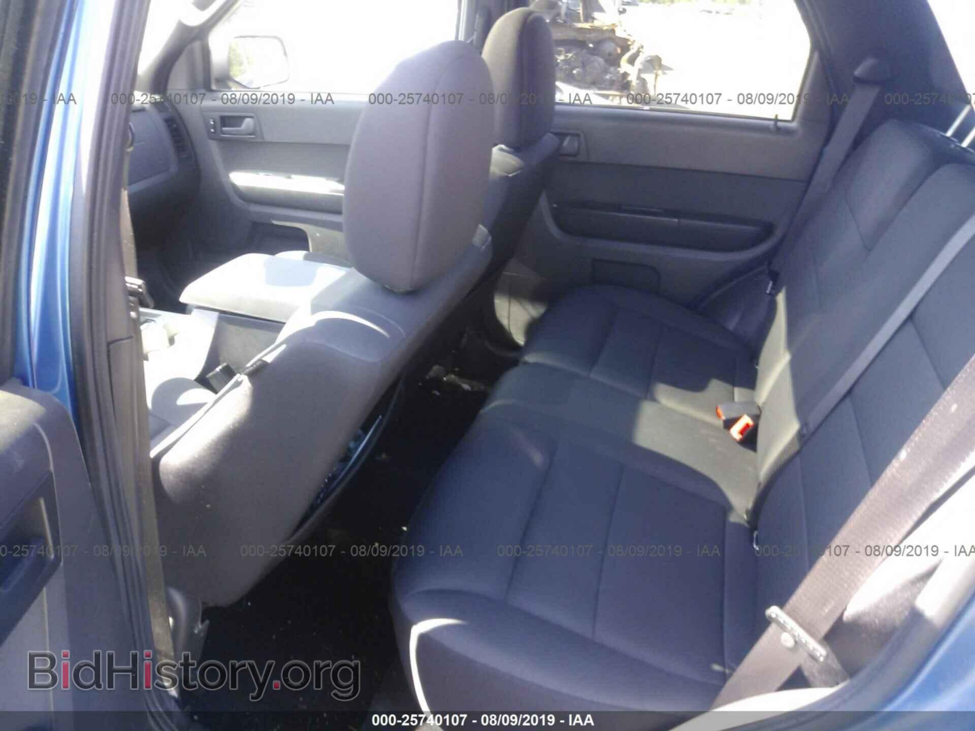 2011 FORD ESCAPE - VIN: 1FMCU9D73BKC35587 - Фото 8