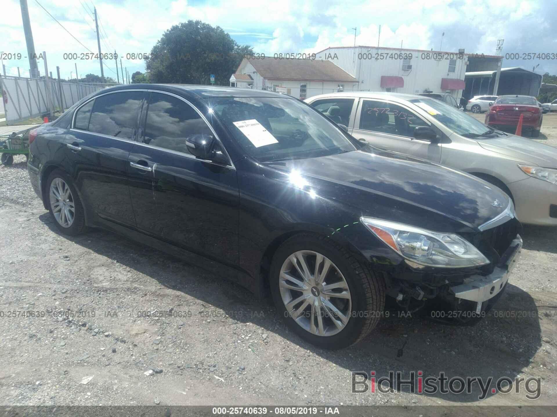 Photo KMHGC4DD1CU206656 - HYUNDAI GENESIS 2012