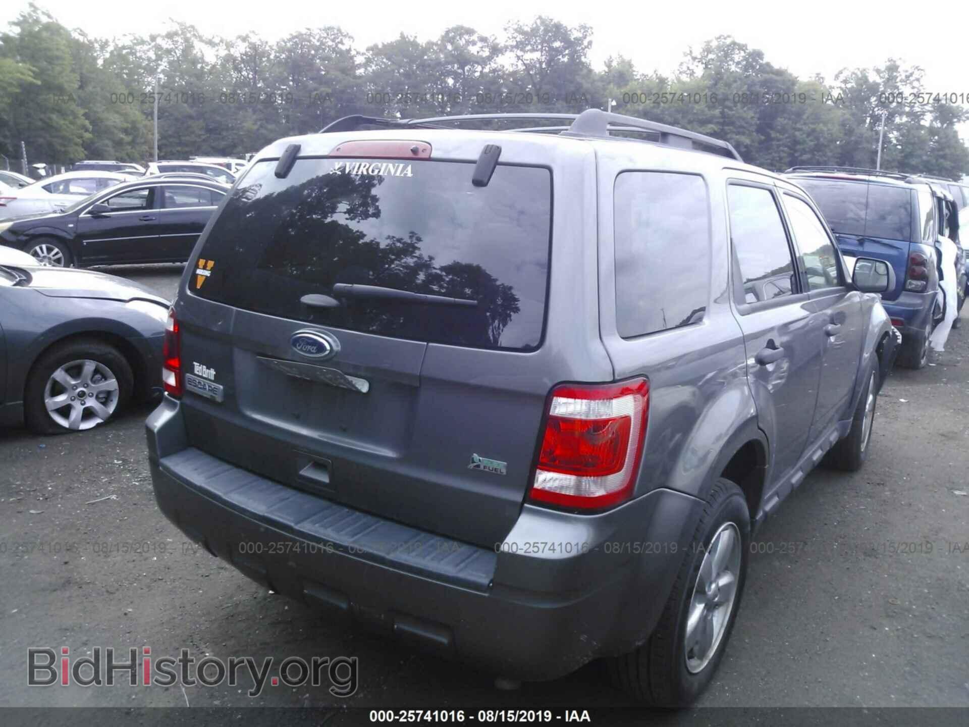 2011 FORD ESCAPE - VIN: 1FMCU0DG0BKC28446 - Photo 4