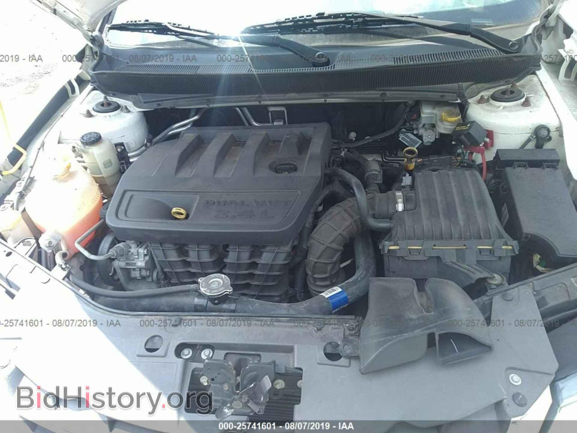 2010 CHRYSLER SEBRING - VIN: 1C3CC5FB6AN204708 - Фото 10