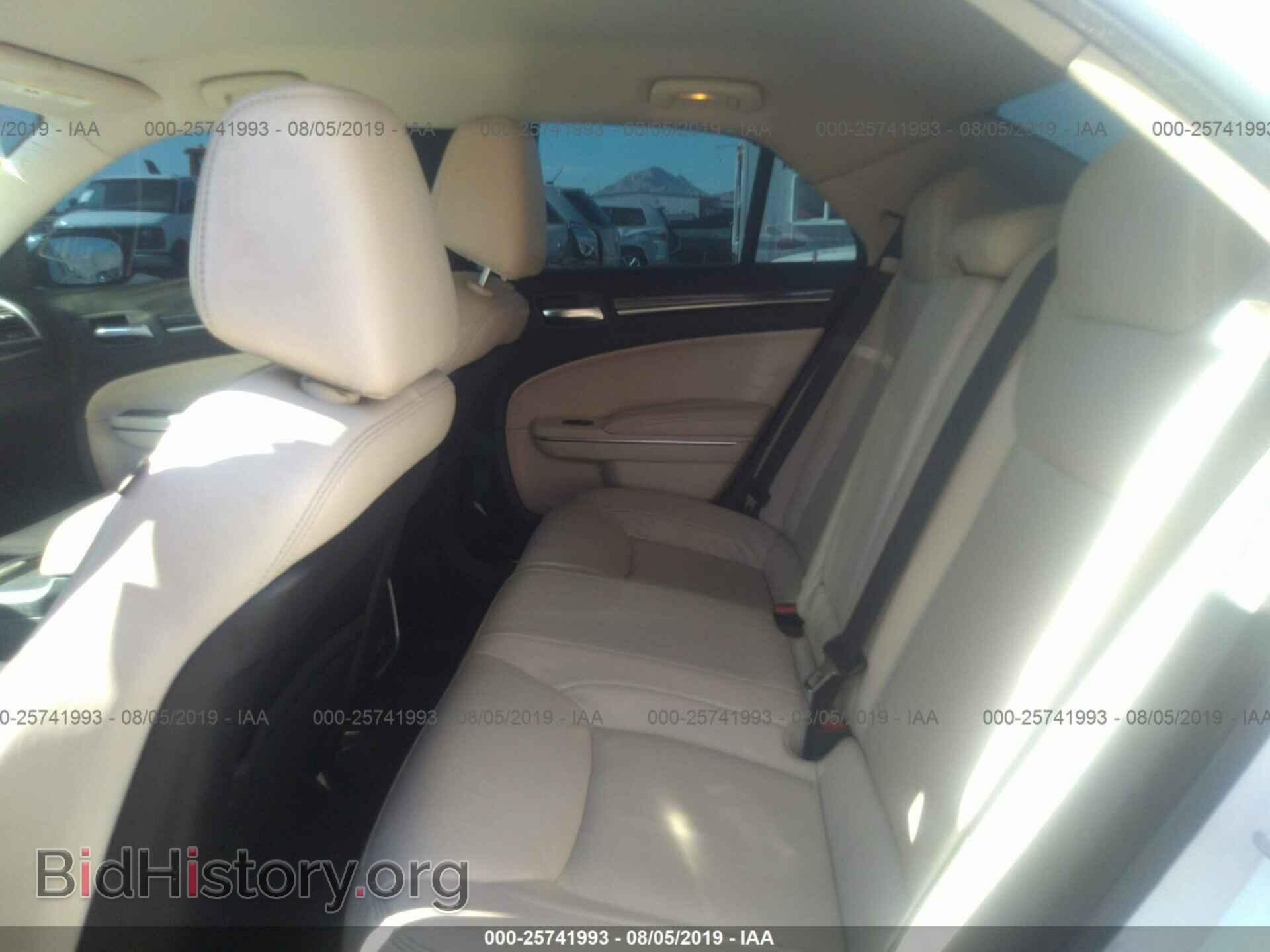 2017 CHRYSLER 300 - VIN: 2C3CCAAG1HH608191 - Фото 8