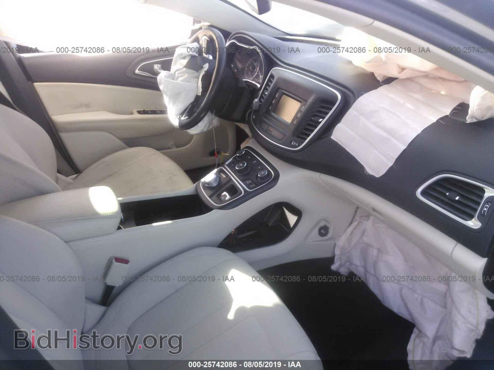 2015 CHRYSLER 200 - VIN: 1C3CCCAB1FN539989 - Photo 5