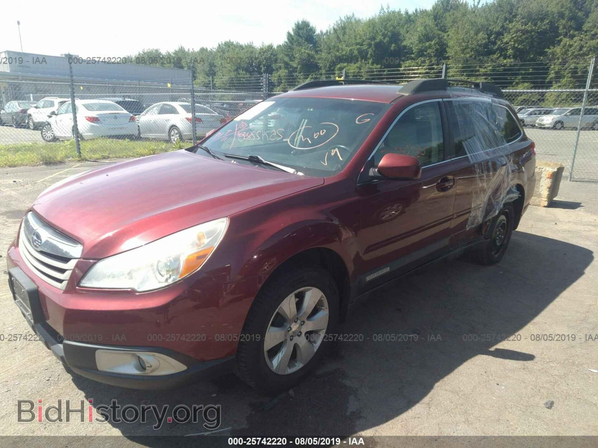 2011 SUBARU OUTBACK - VIN: 4S4BRBCC1B3431847 - Фото 2