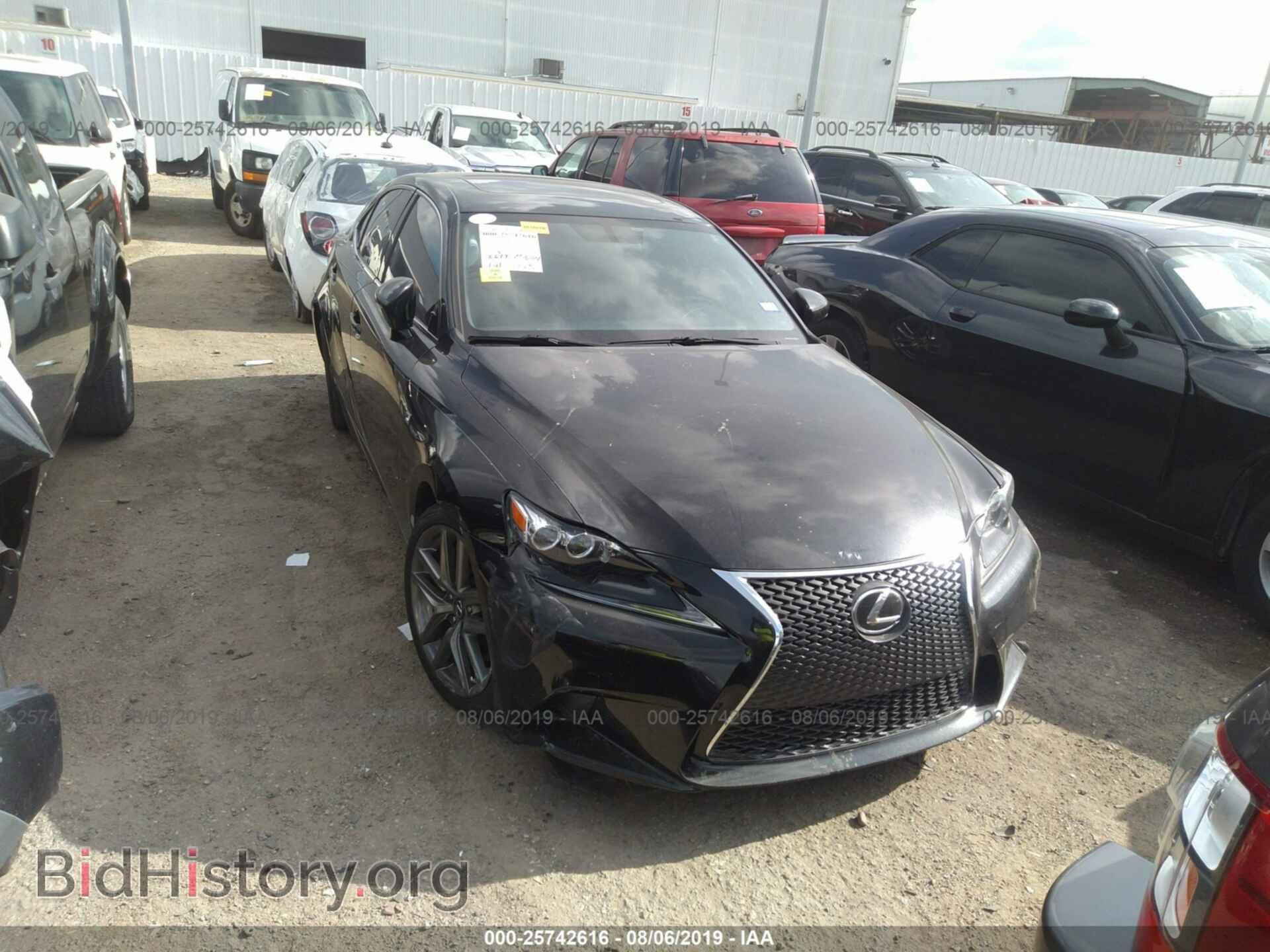 Фотография JTHBE1D2XE5013844 - LEXUS IS 2014