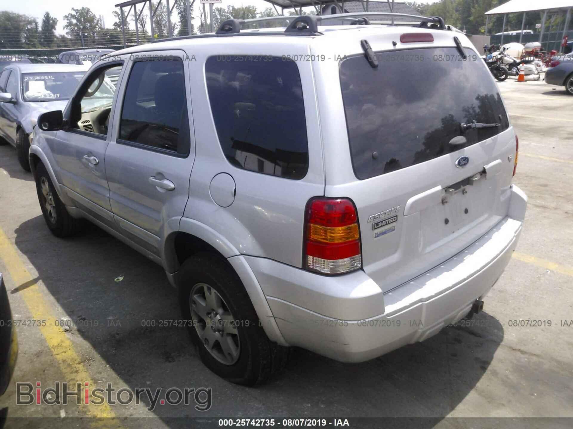 2005 FORD ESCAPE - VIN: 1FMCU94175KB25822 - Фото 3