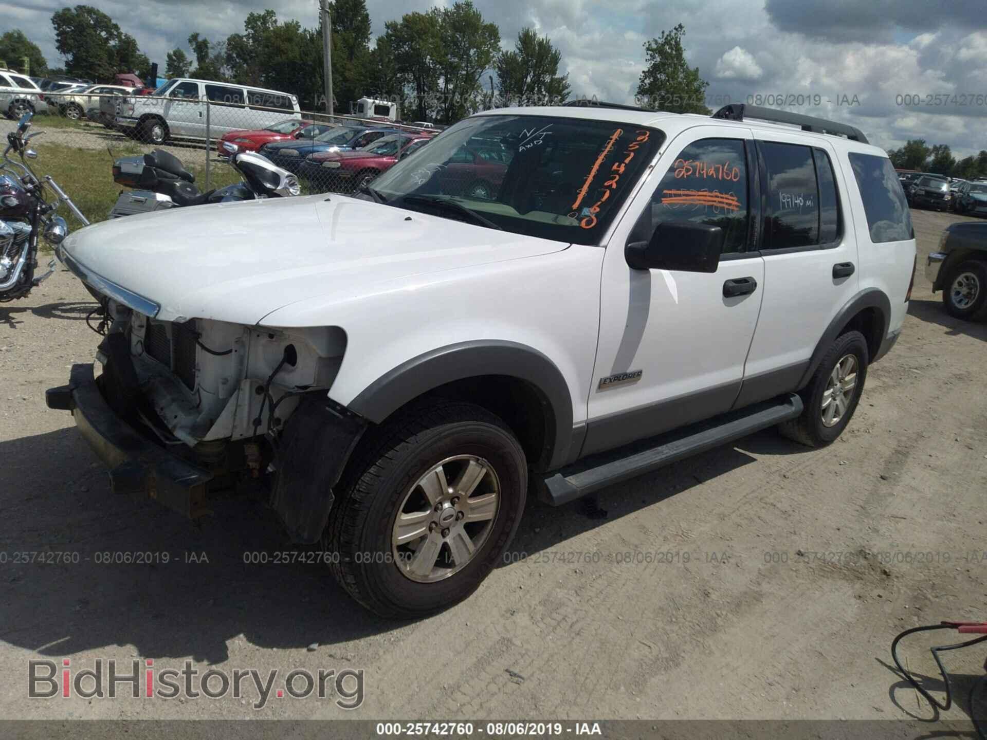 2006 FORD EXPLORER - VIN: 1FMEU63E16ZA03722 - Фото 2