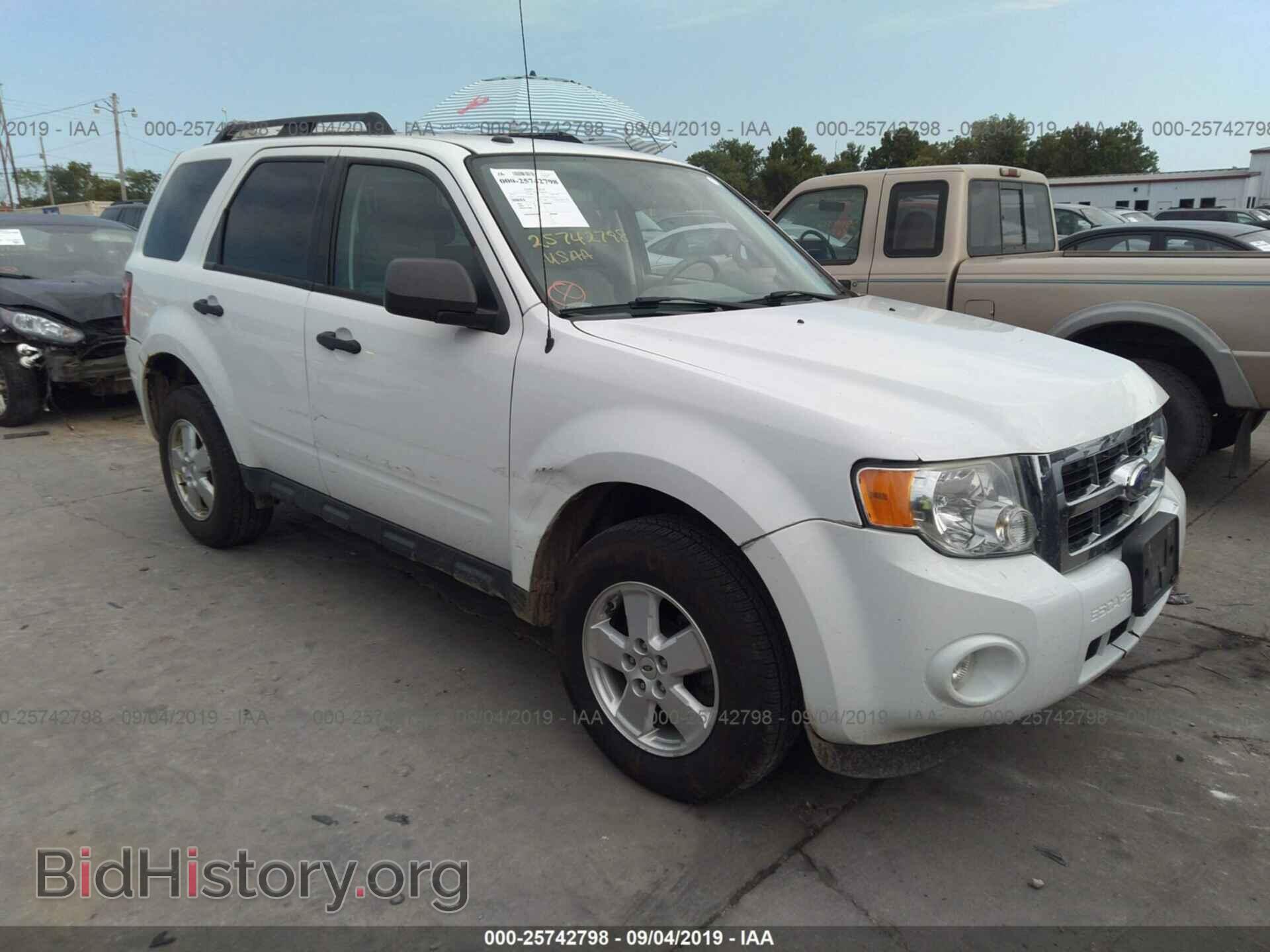 Photo 1FMCU9D70CKB83921 - FORD ESCAPE 2012