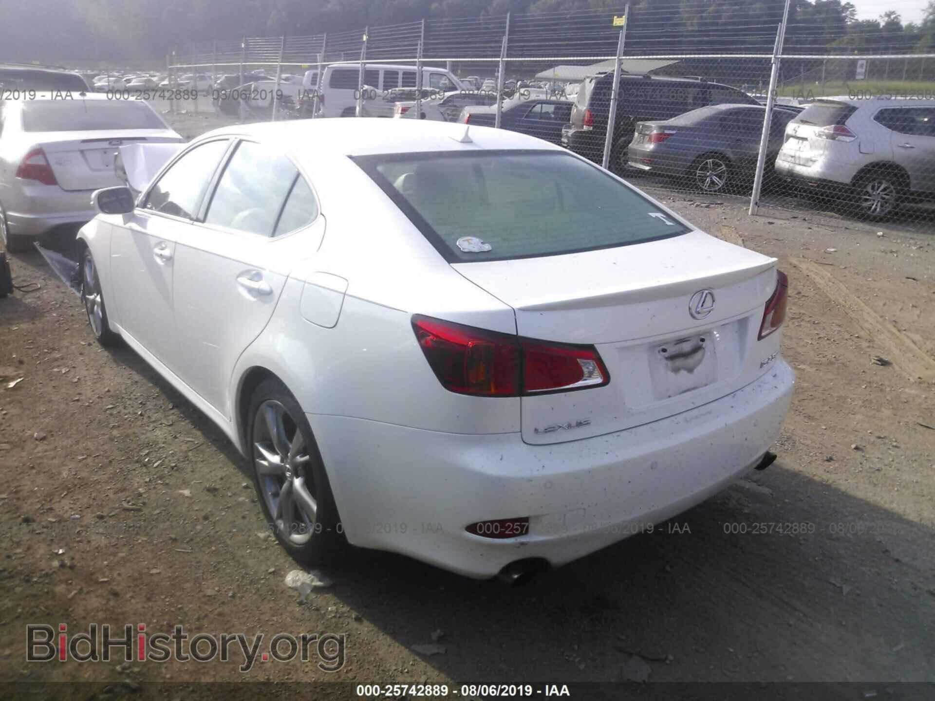 2010 LEXUS IS - VIN: JTHBF5C22A2095554 - Photo 3