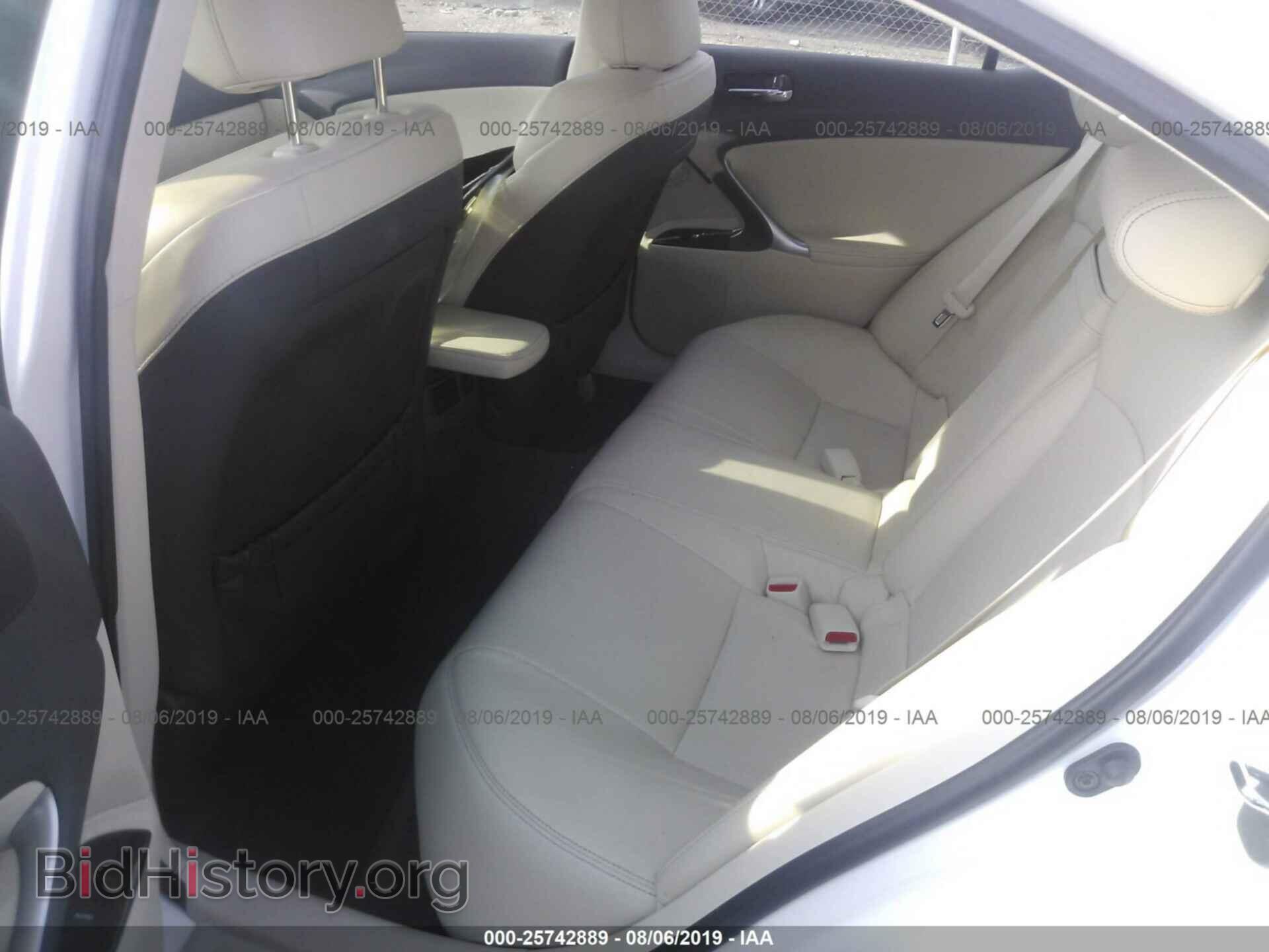 2010 LEXUS IS - VIN: JTHBF5C22A2095554 - Photo 8