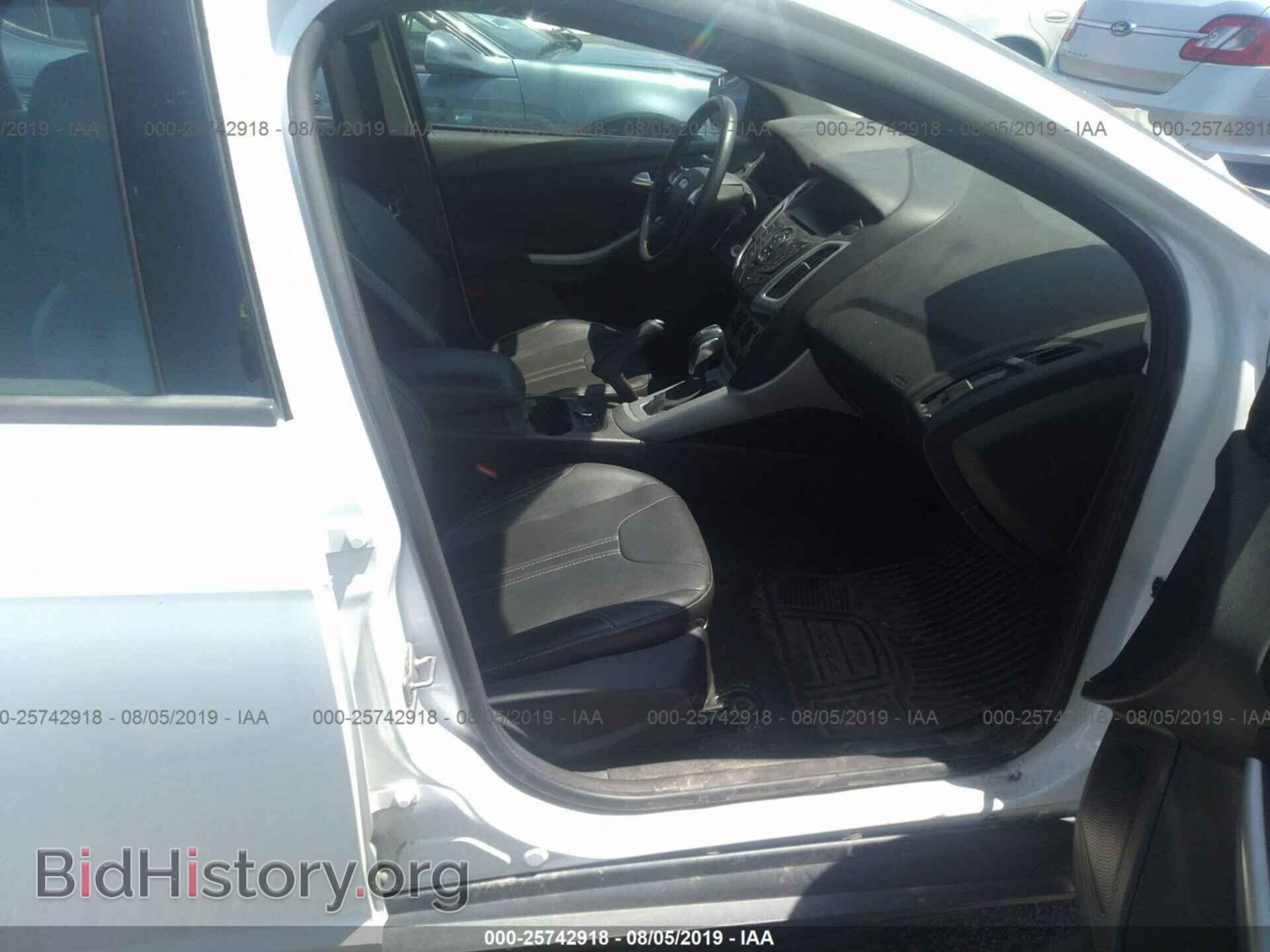 2014 FORD FOCUS - VIN: 1FADP3F24EL201807 - Фото 5