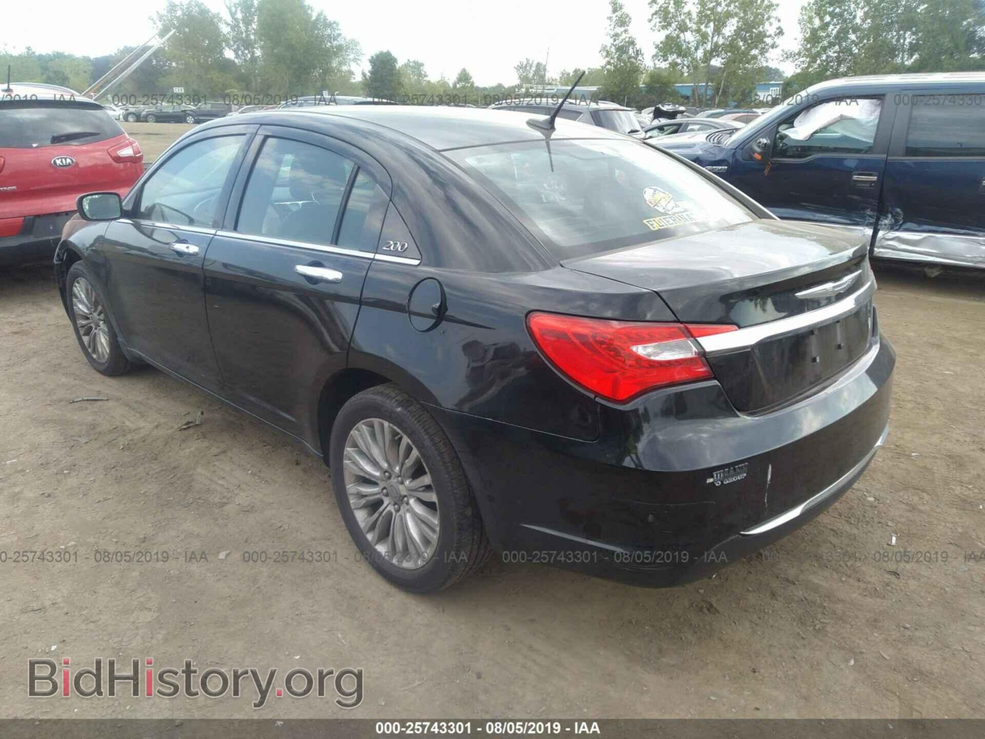 2011 CHRYSLER 200 - VIN: 1C3BC2FG2BN611089 - Фото 3