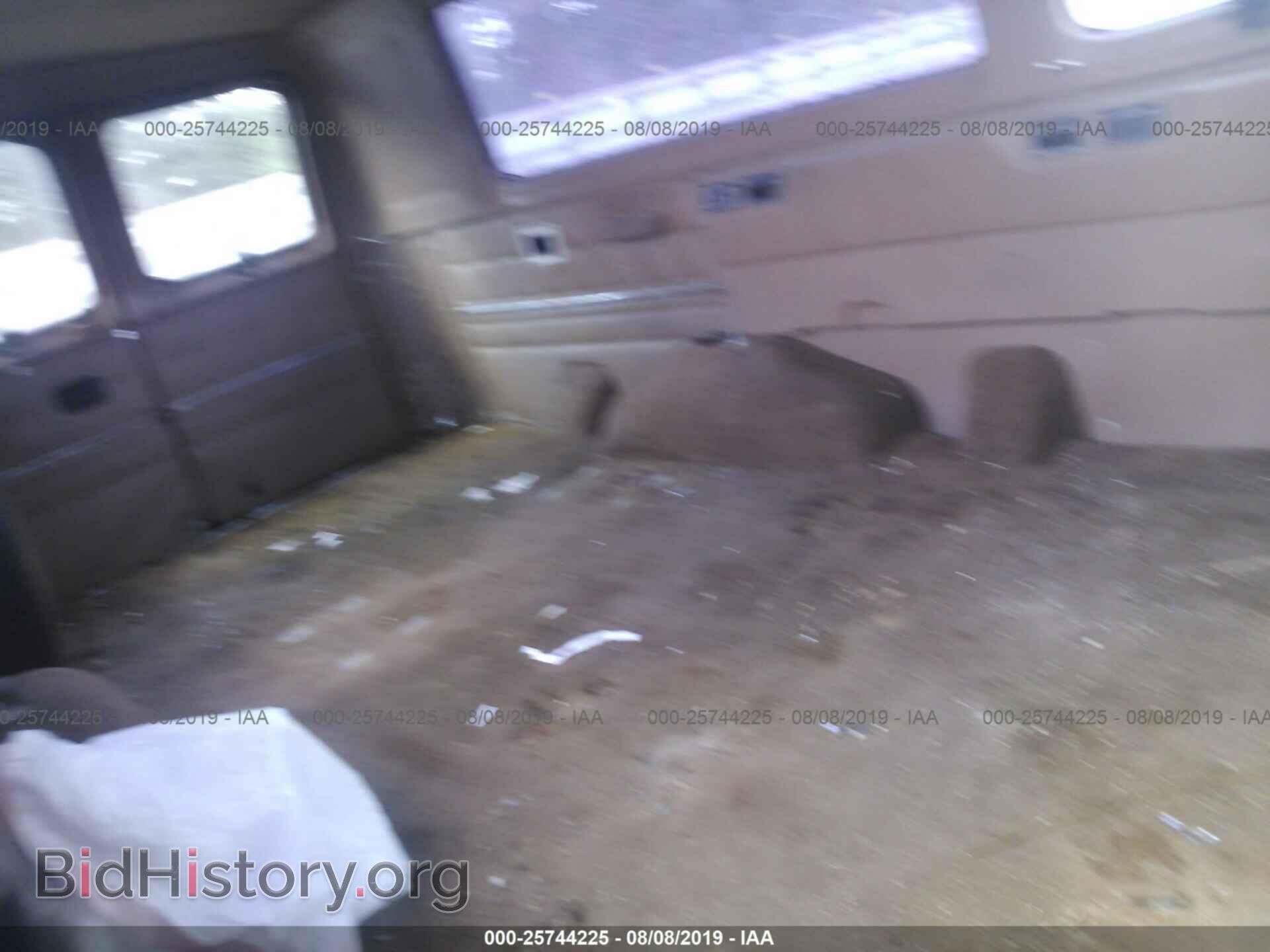 1989 Ford Econoline - VIN: 1FBJS31H1KHC33446 - Фото 8