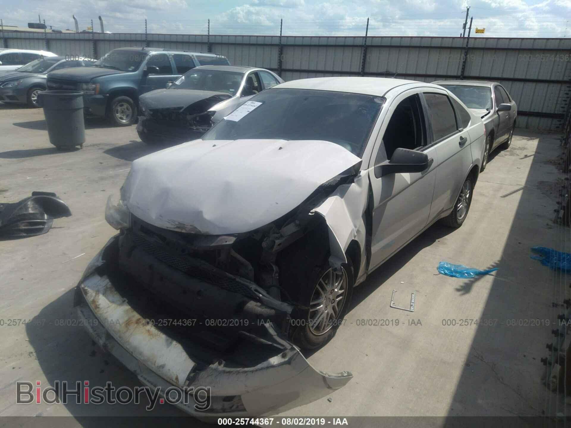 2009 FORD FOCUS - VIN: 1FAHP35N09W162988 - Photo 2
