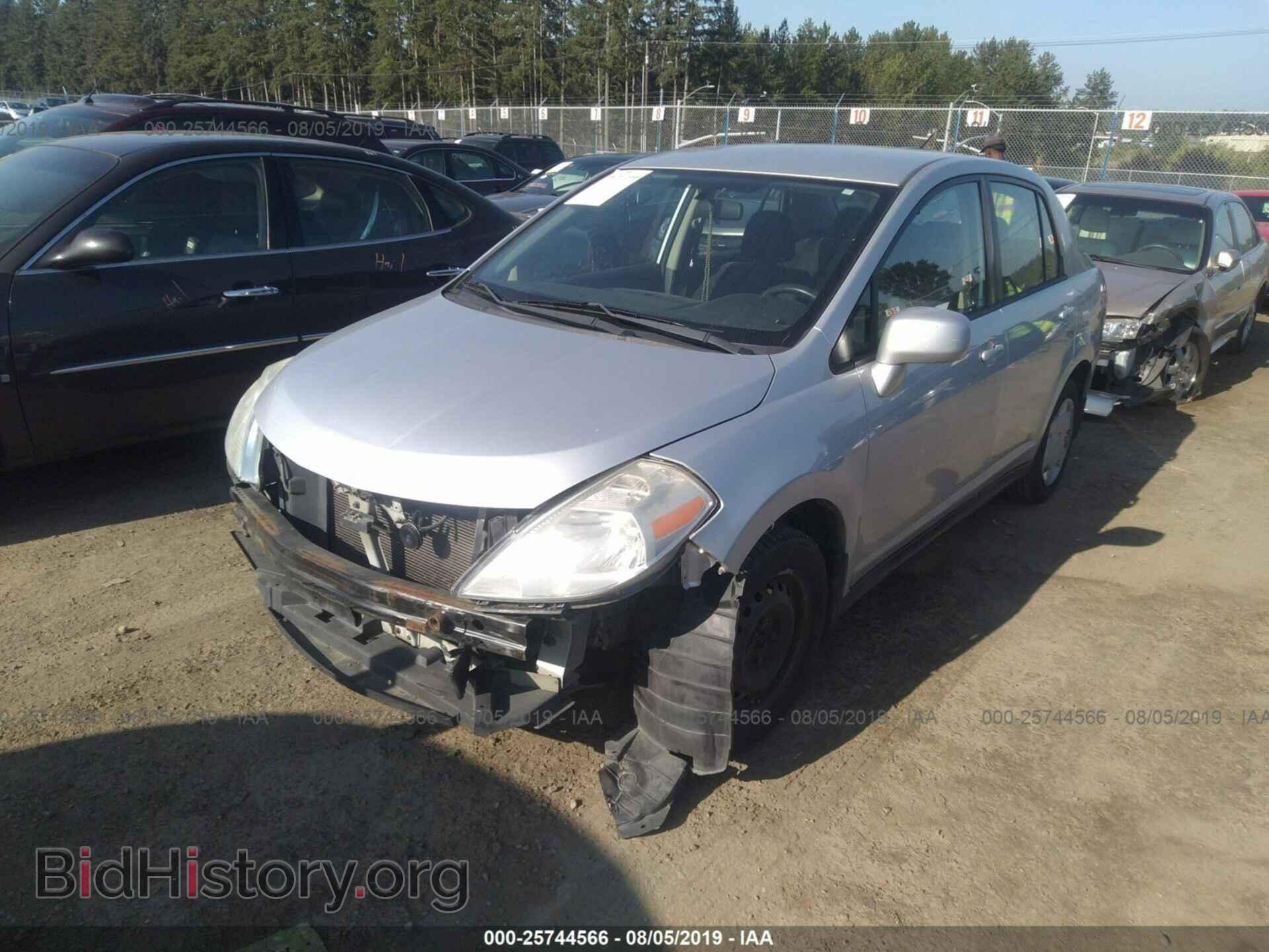2009 NISSAN VERSA - VIN: 3N1BC11E49L440130 - Фото 2