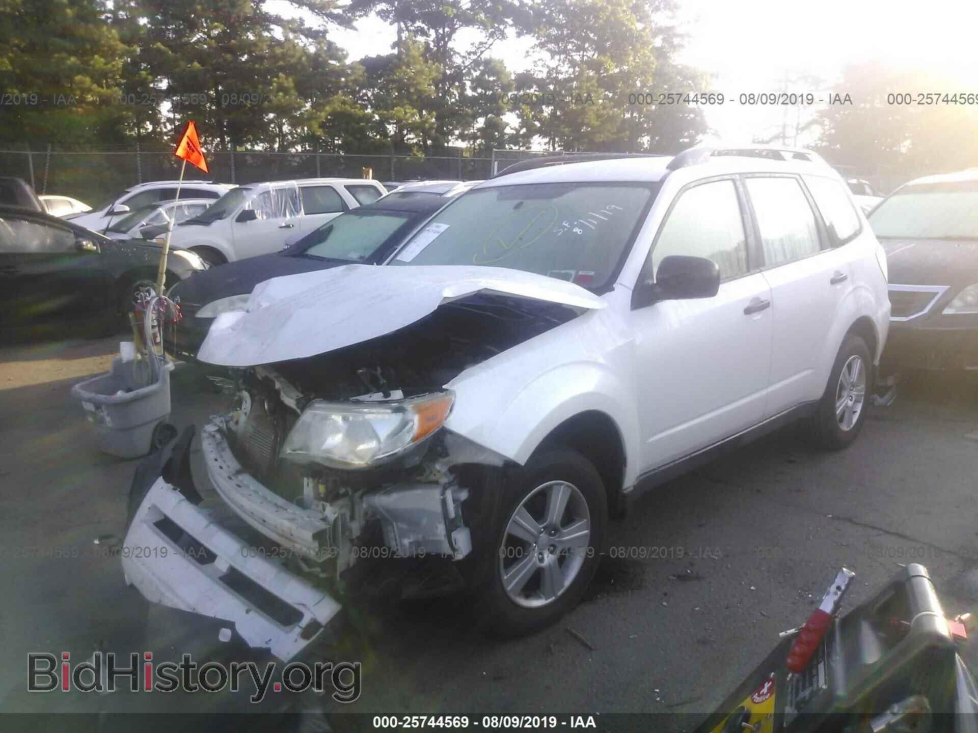 2013 SUBARU FORESTER - VIN: JF2SHABC3DH421752 - Фото 2