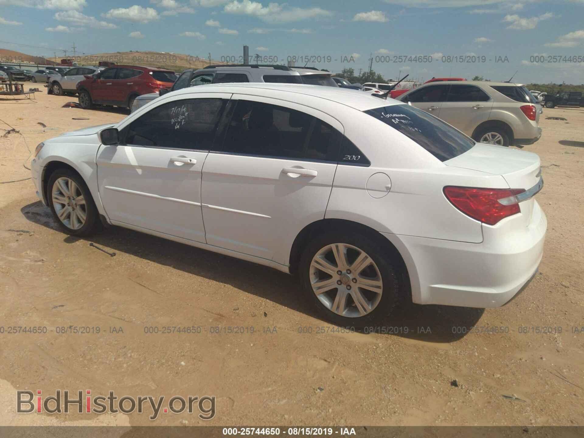 2013 CHRYSLER 200 - VIN: 1C3CCBBB0DN656579 - Photo 3