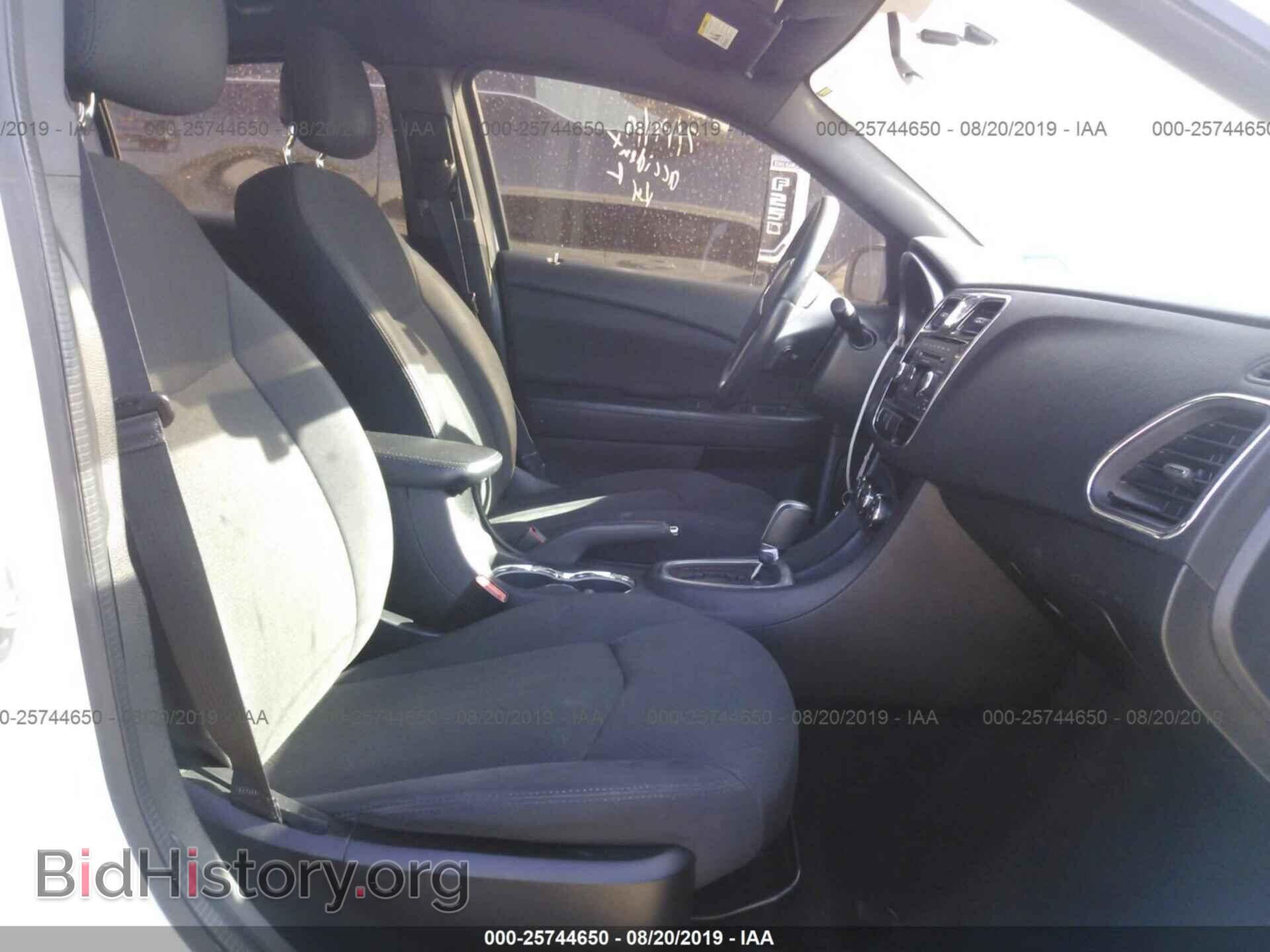 2013 CHRYSLER 200 - VIN: 1C3CCBBB0DN656579 - Photo 5