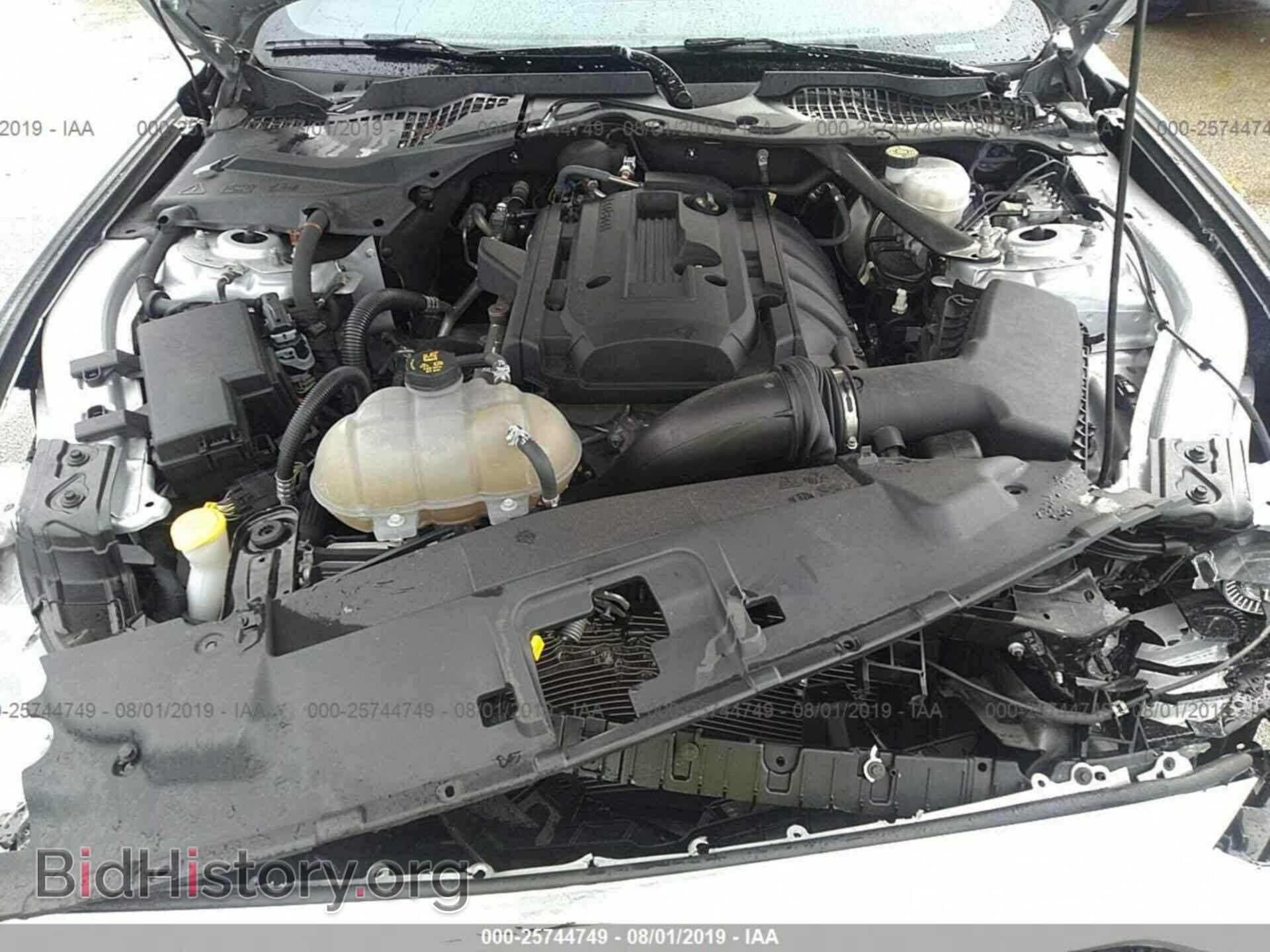 2019 FORD MUSTANG - VIN: 1FATP8UH6K5104401 - Фото 10