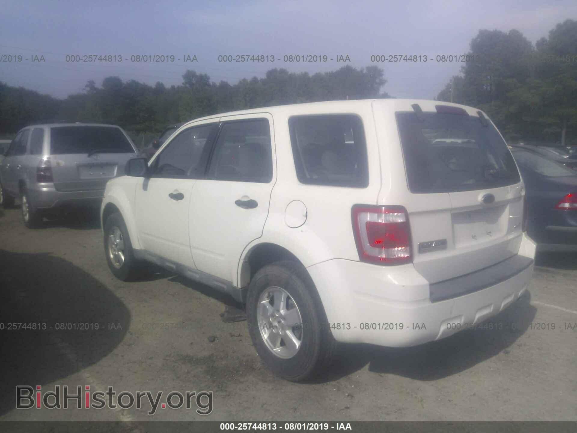 2009 FORD ESCAPE - VIN: 1FMCU92769KB69422 - Фото 3
