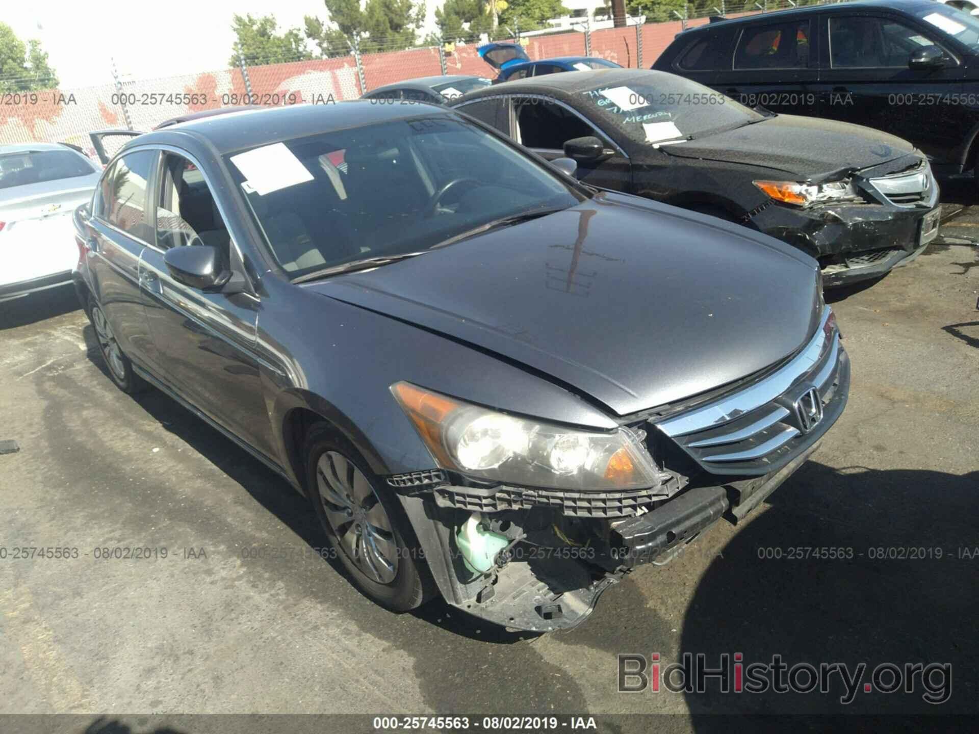 Photo 1HGCP2F35BA078679 - HONDA ACCORD 2011