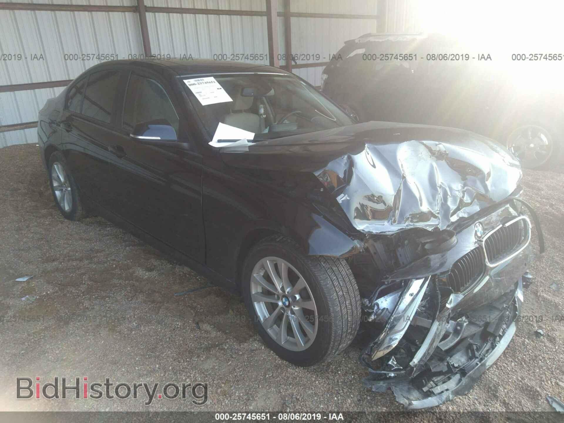 Photo WBA8E1G56GNT99633 - BMW 320 2016