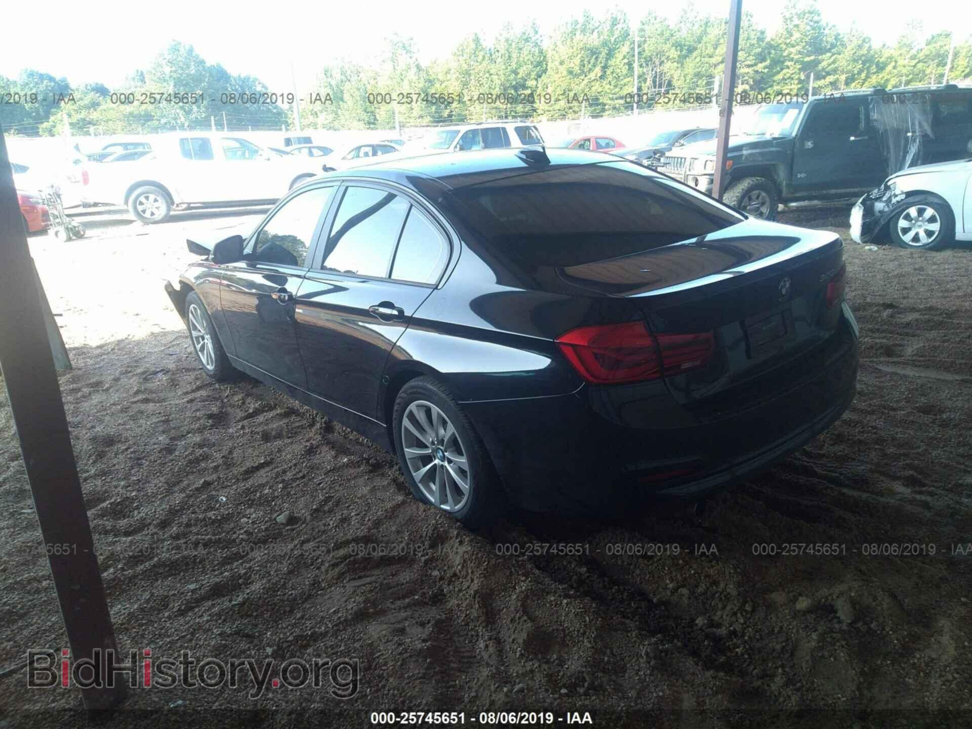 2016 BMW 320 - VIN: WBA8E1G56GNT99633 - Photo 3