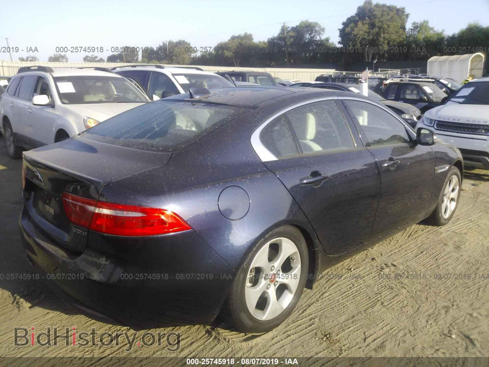 2017 JAGUAR XE - VIN: SAJAR4BN3HA977358 - Фото 4