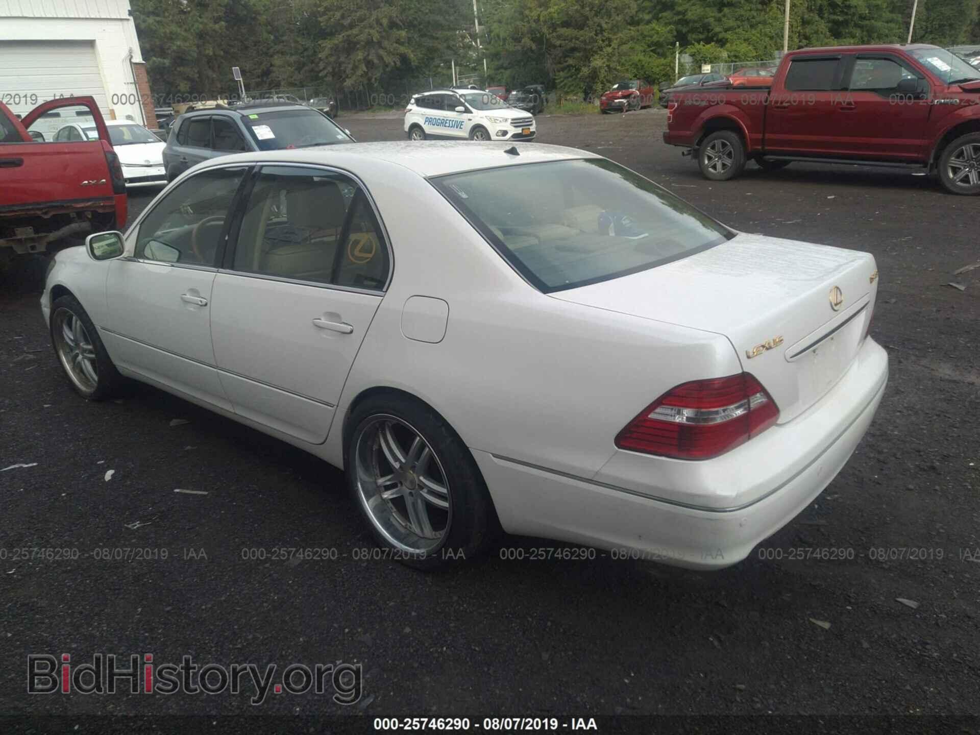 2004 LEXUS LS - VIN: JTHBN36F840173325 - Фото 3