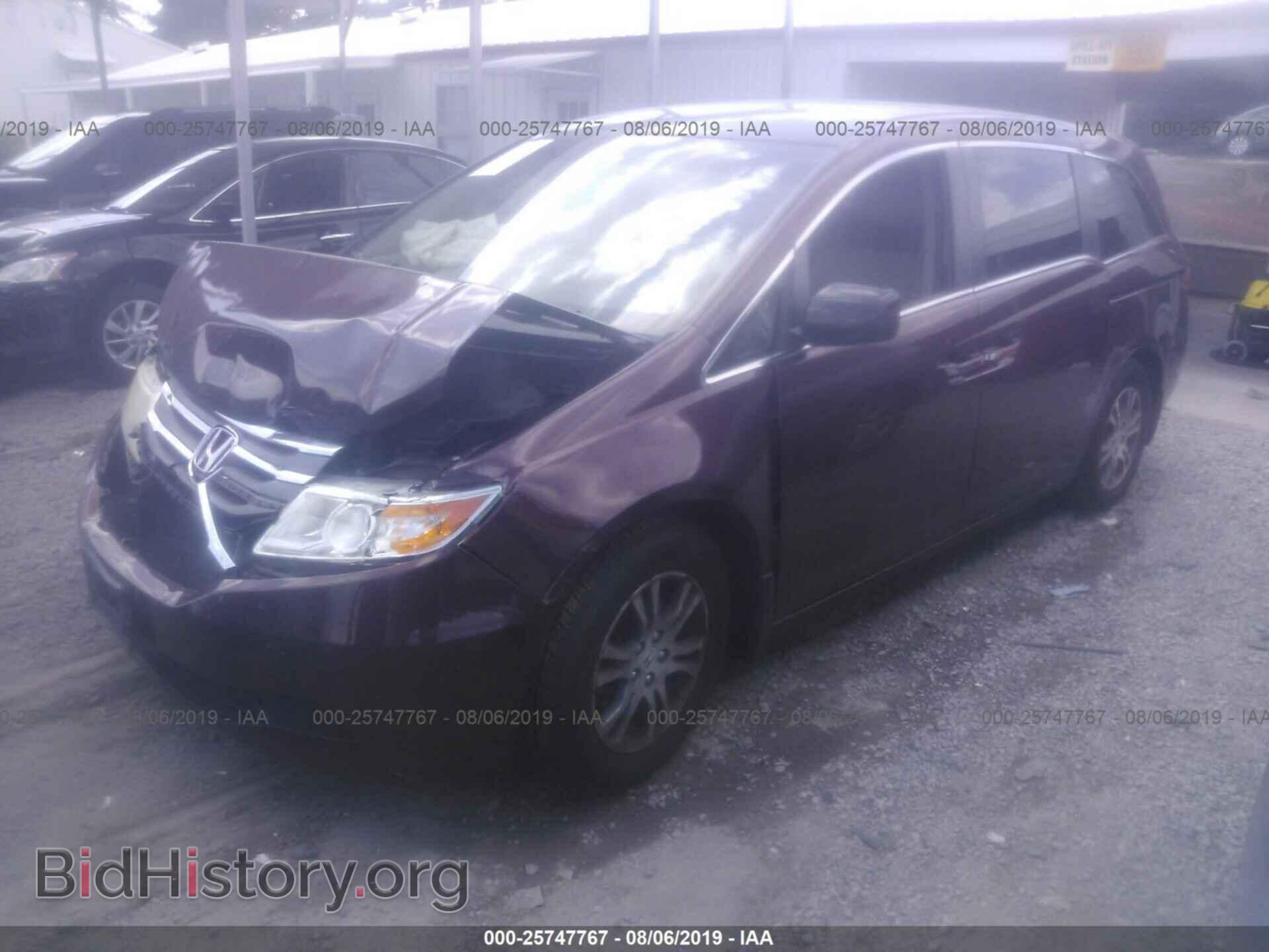 2011 HONDA ODYSSEY - VIN: 5FNRL5H48BB063600 - Фото 2