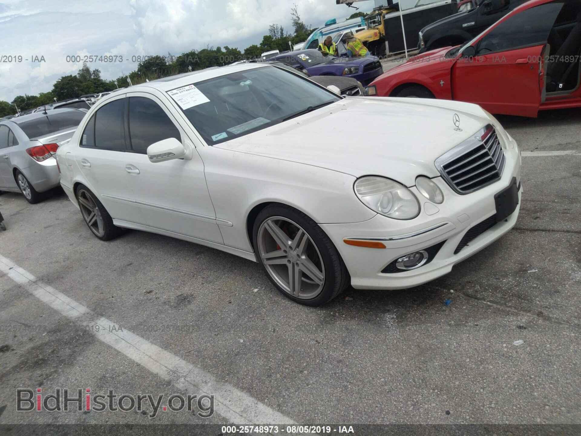 Photo WDBUF56X99B376097 - MERCEDES-BENZ E 2009