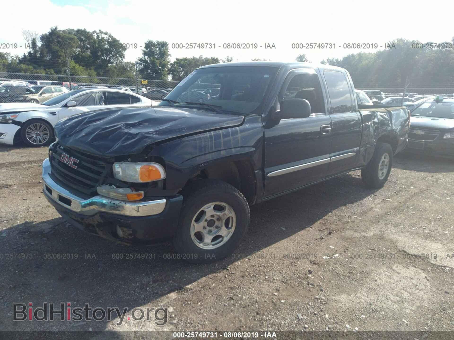 2005 GMC NEW SIERRA - VIN: 1GTEK19B65E220814 - Фото 2