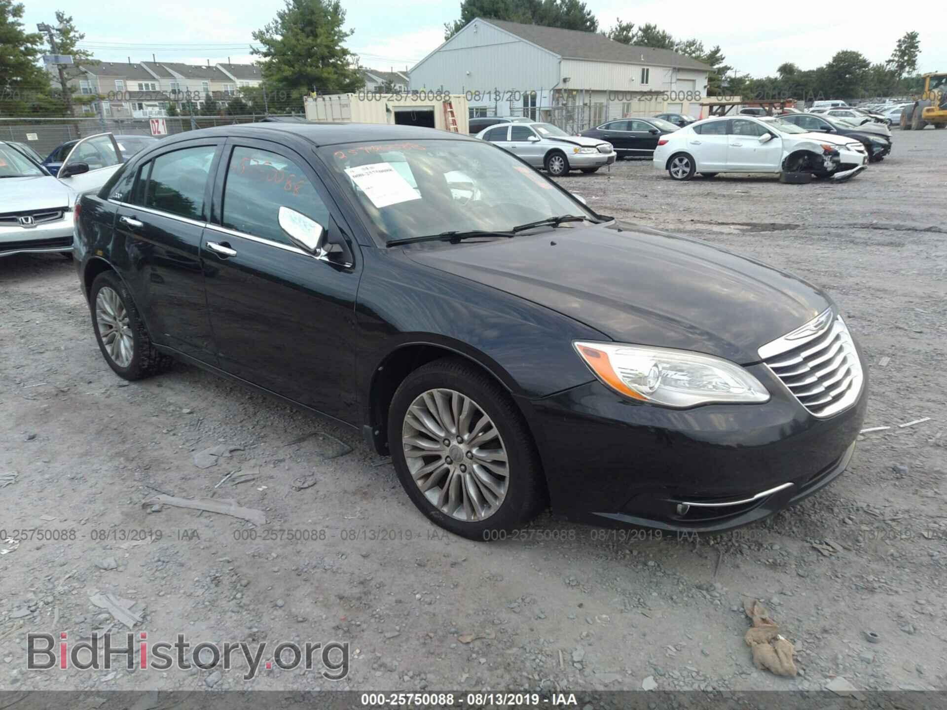 Photo 1C3BC2FG4BN520602 - CHRYSLER 200 2011