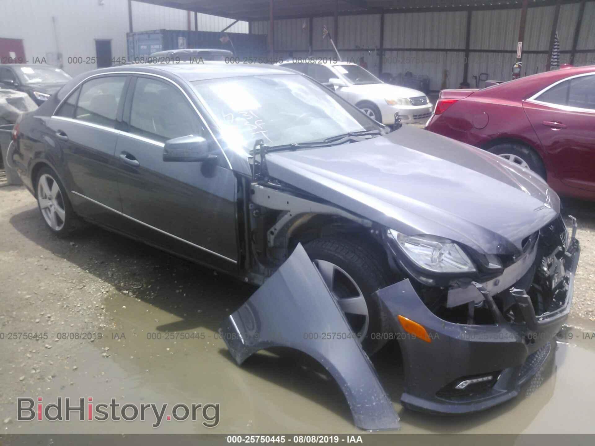 Photo WDDHF5GB7BA395240 - MERCEDES-BENZ E 2011