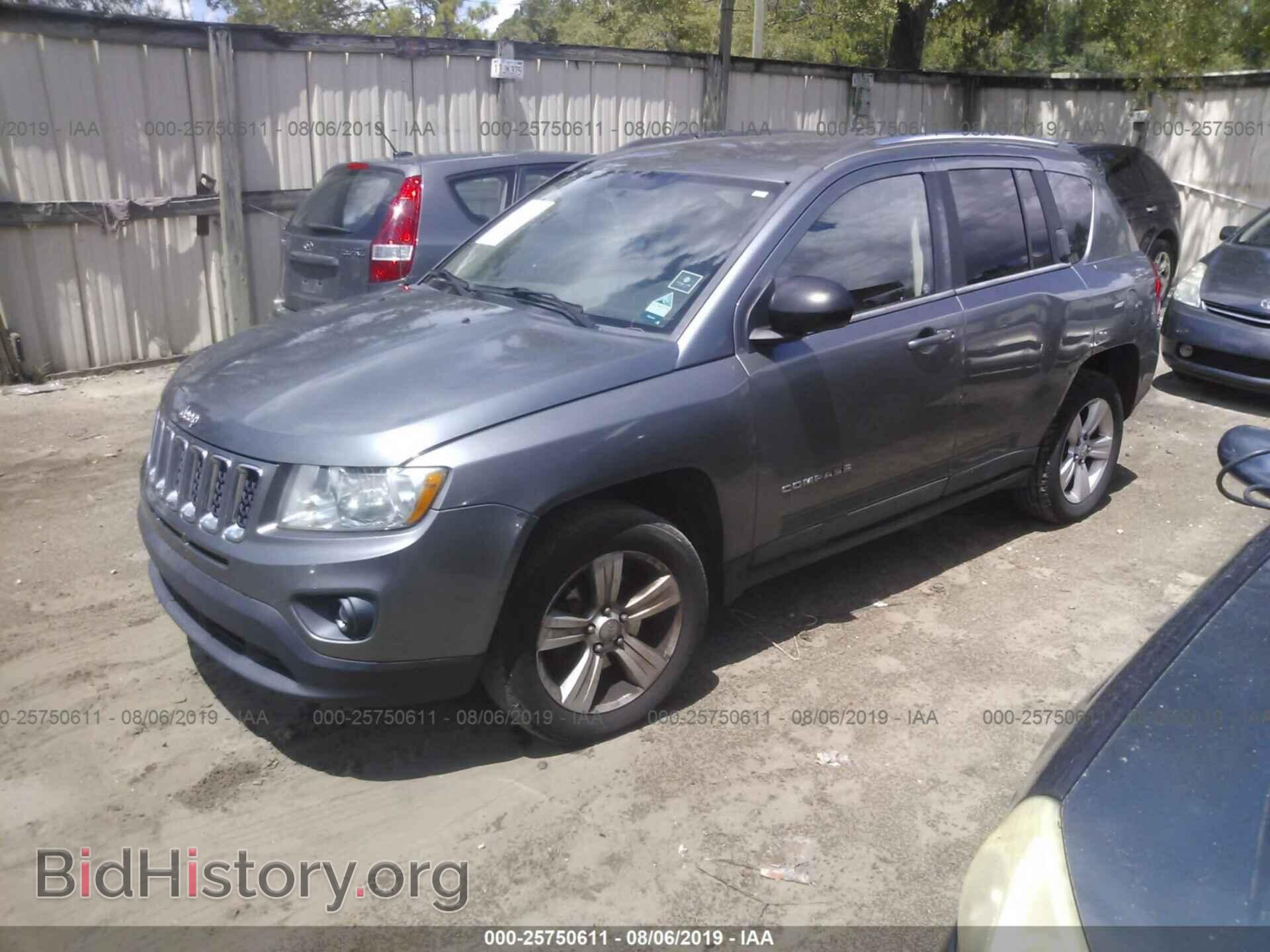 2011 JEEP COMPASS - VIN: 1J4NT1FA5BD190239 - Photo 2