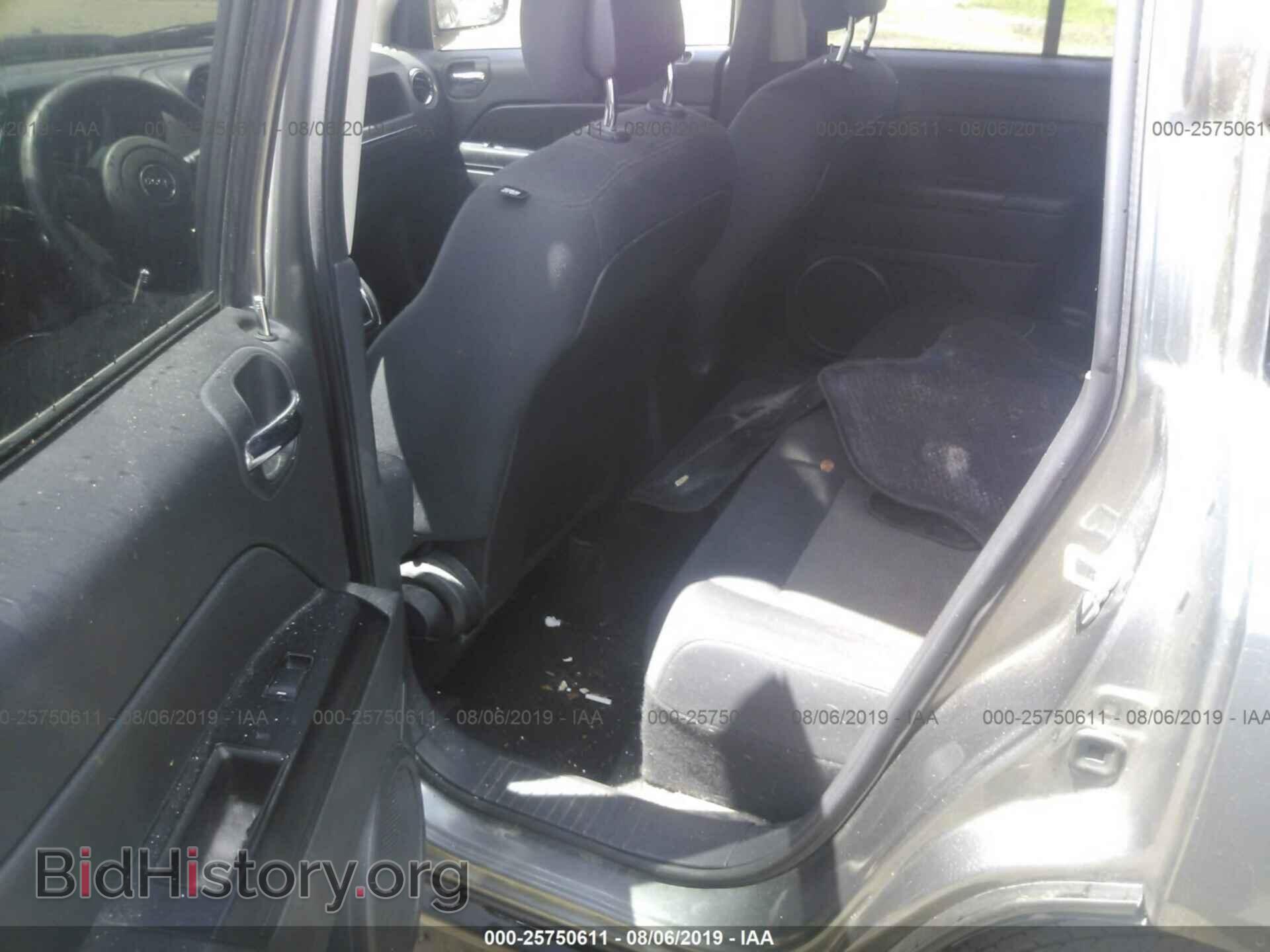 2011 JEEP COMPASS - VIN: 1J4NT1FA5BD190239 - Photo 8