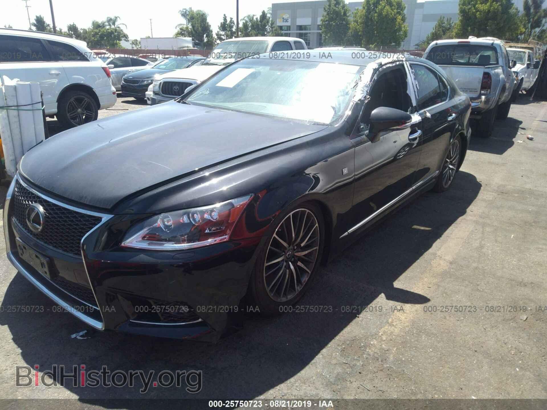2017 LEXUS LS - VIN: JTHBL5EF5H5145137 - Photo 2