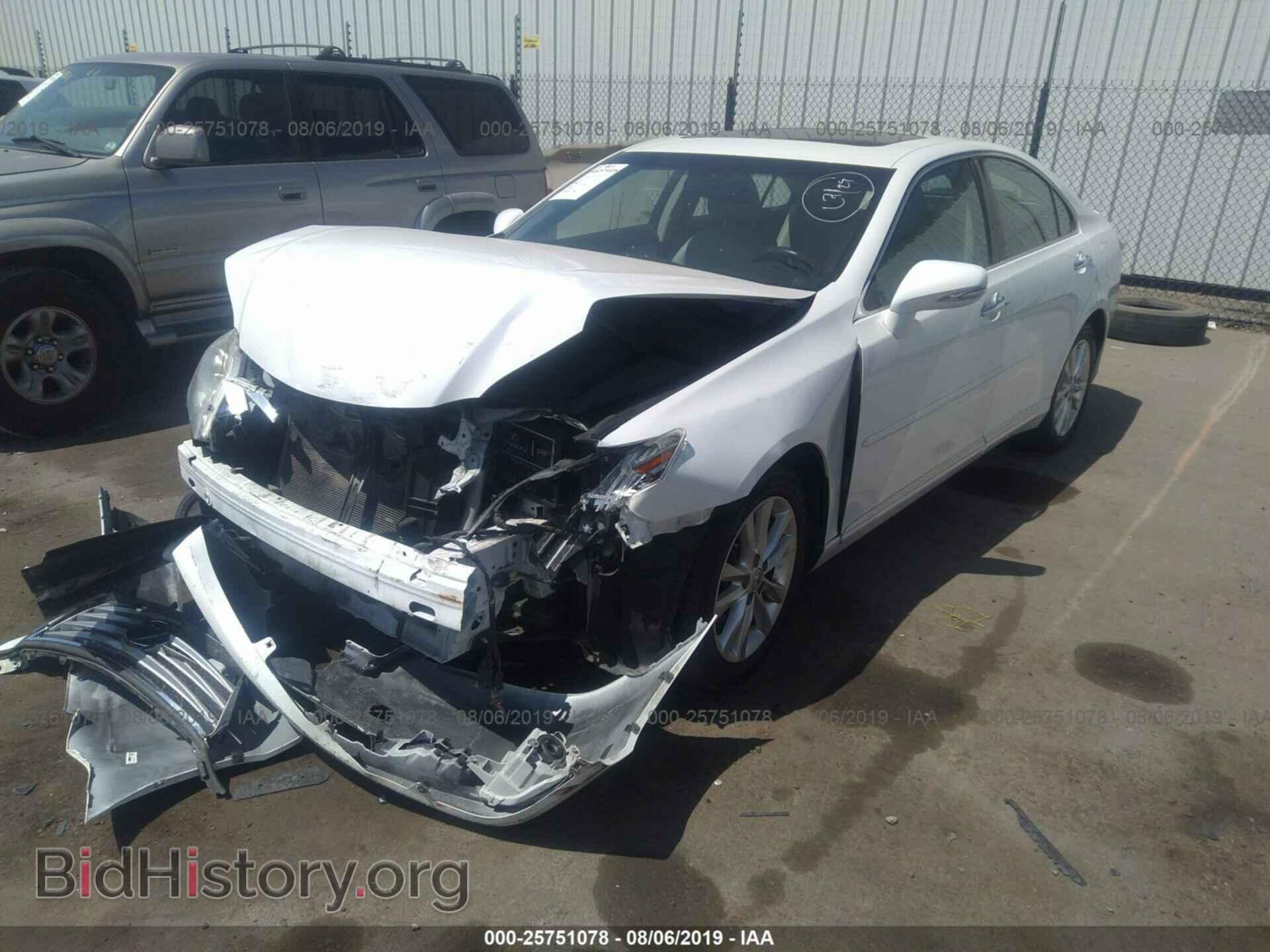 2011 LEXUS ES - VIN: JTHBK1EG8B2446336 - Фото 2
