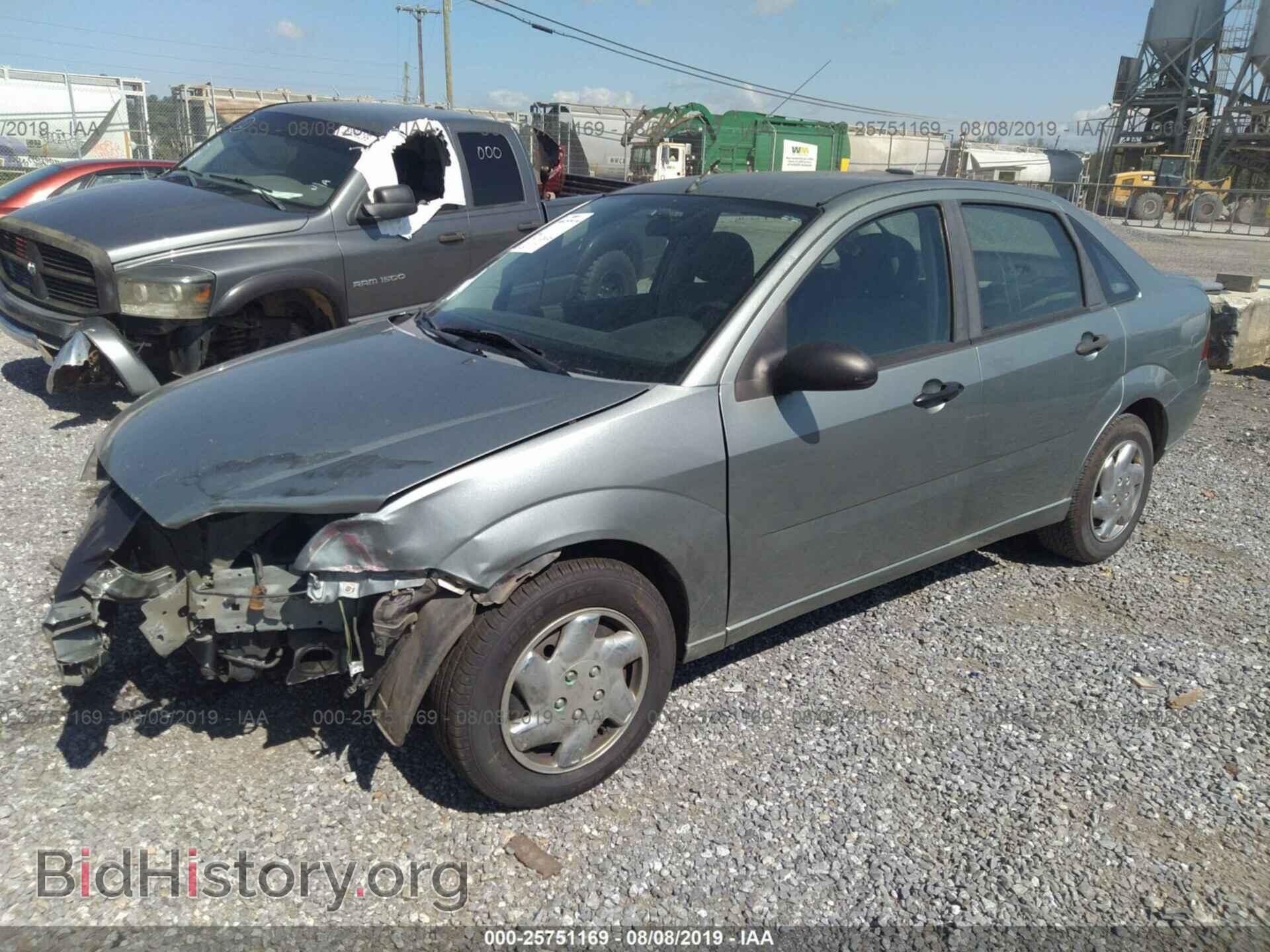 2006 FORD FOCUS - VIN: 1FAHP34N16W255743 - Фото 2