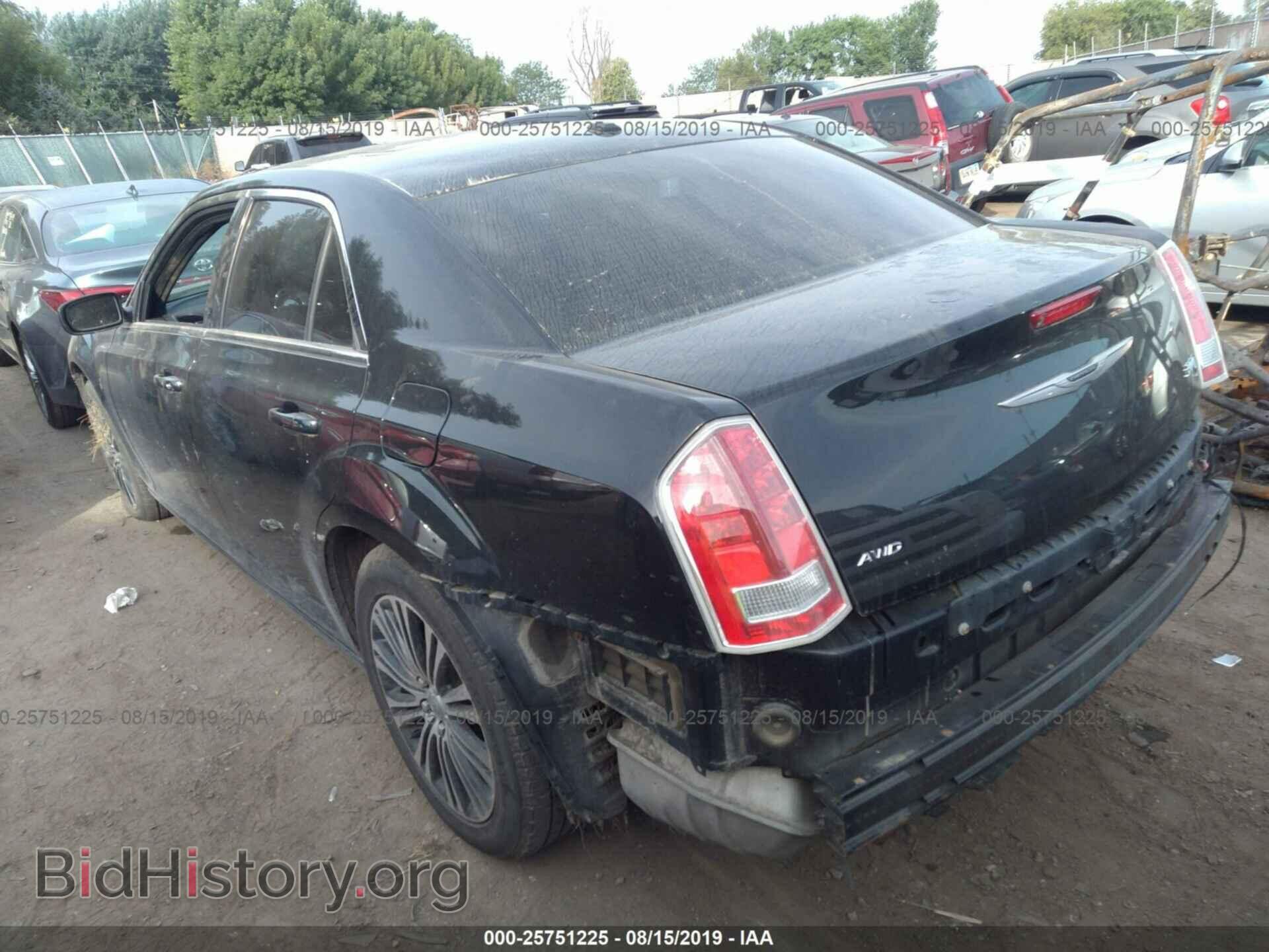 2014 CHRYSLER 300 - VIN: 2C3CCAGG2EH157887 - Фото 3